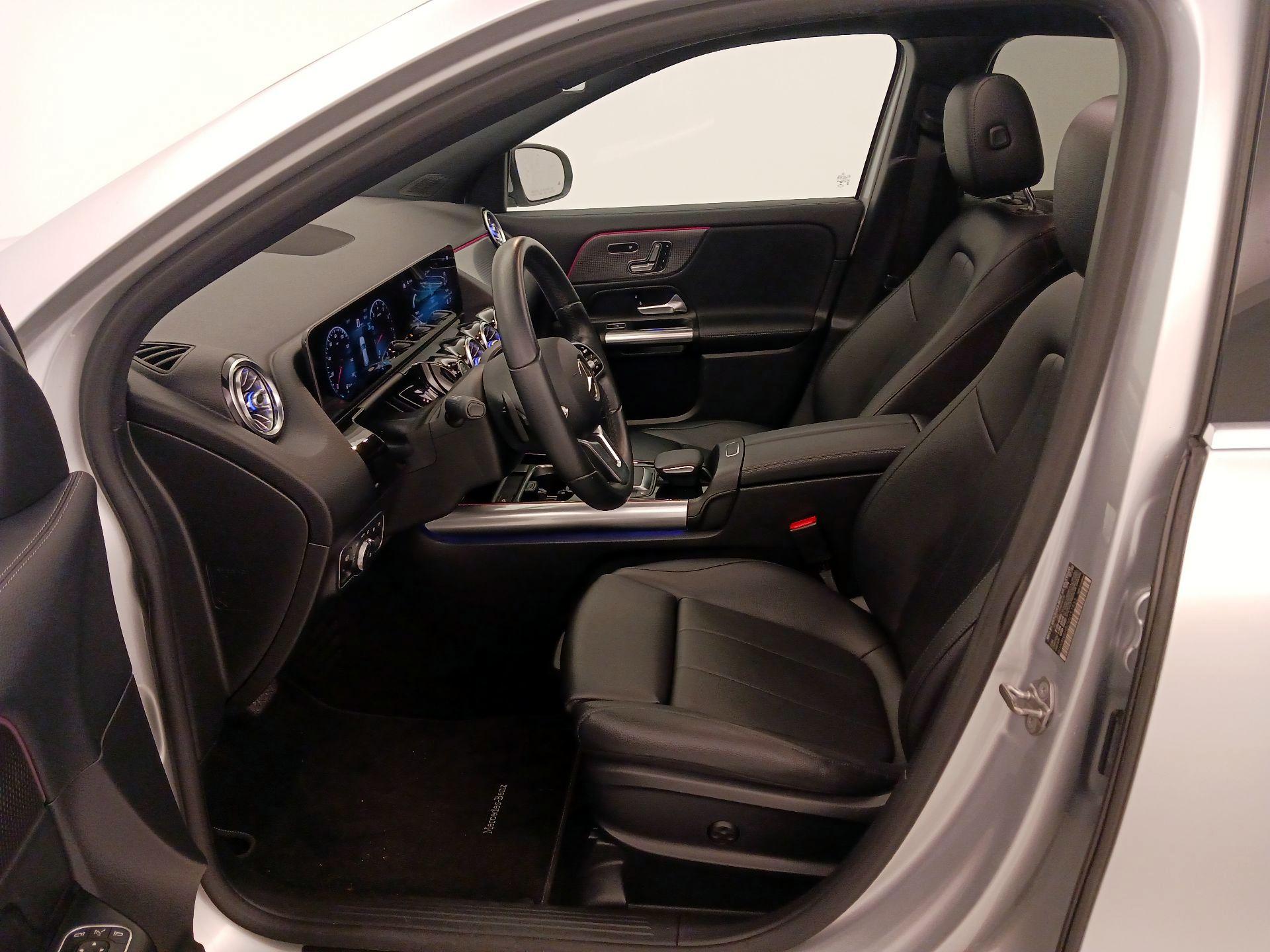 Thumbnail: 2021 Mercedes-Benz GLA - 11