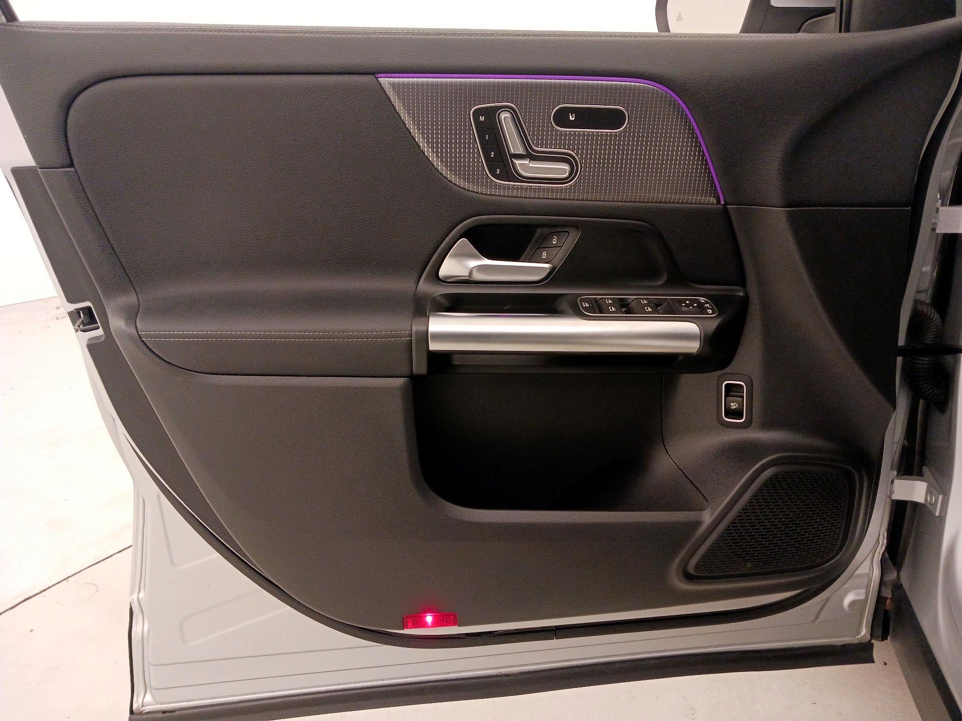 Thumbnail: 2021 Mercedes-Benz GLA - 12