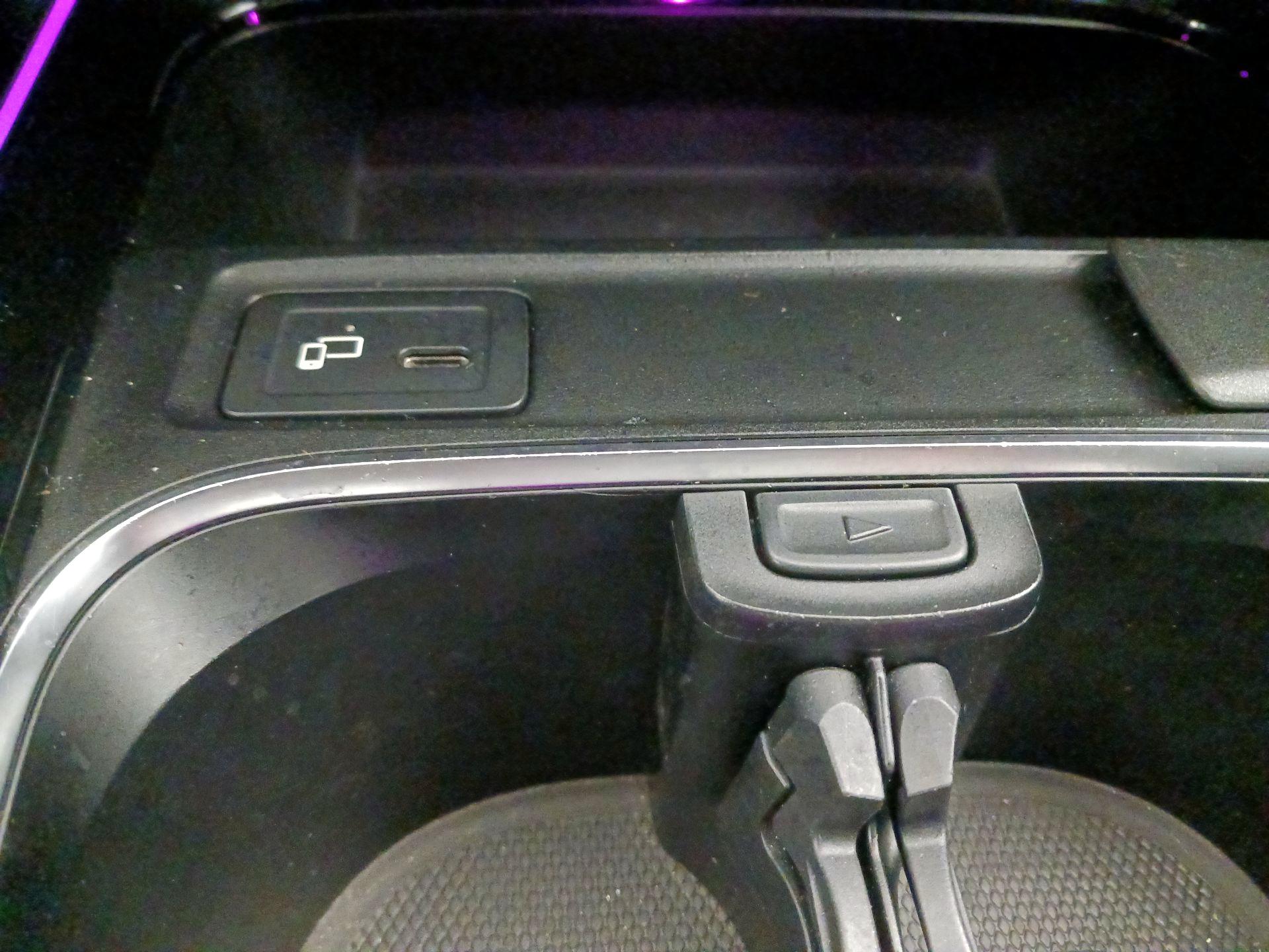 Thumbnail: 2021 Mercedes-Benz GLA - 18