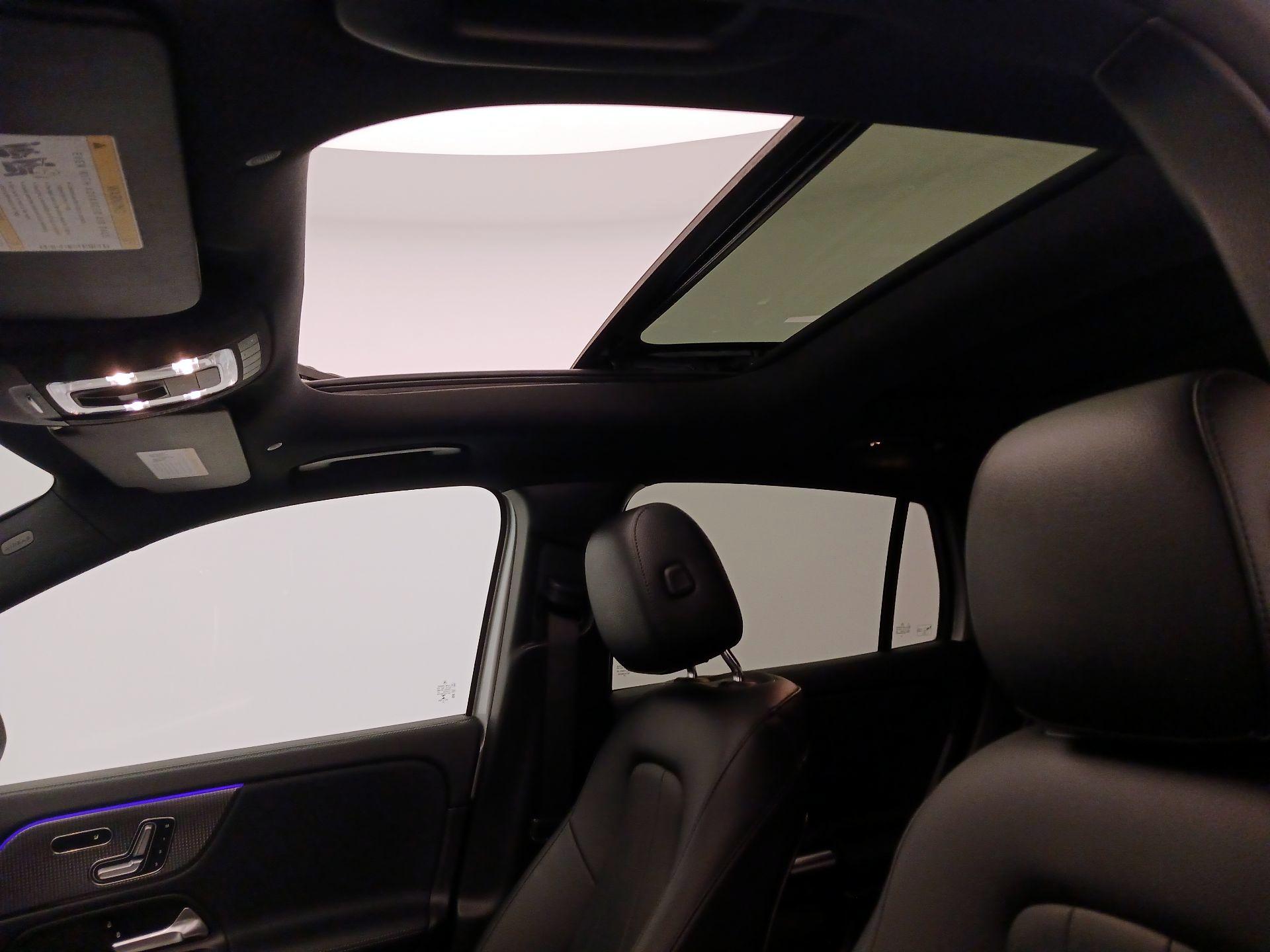 Thumbnail: 2021 Mercedes-Benz GLA - 19