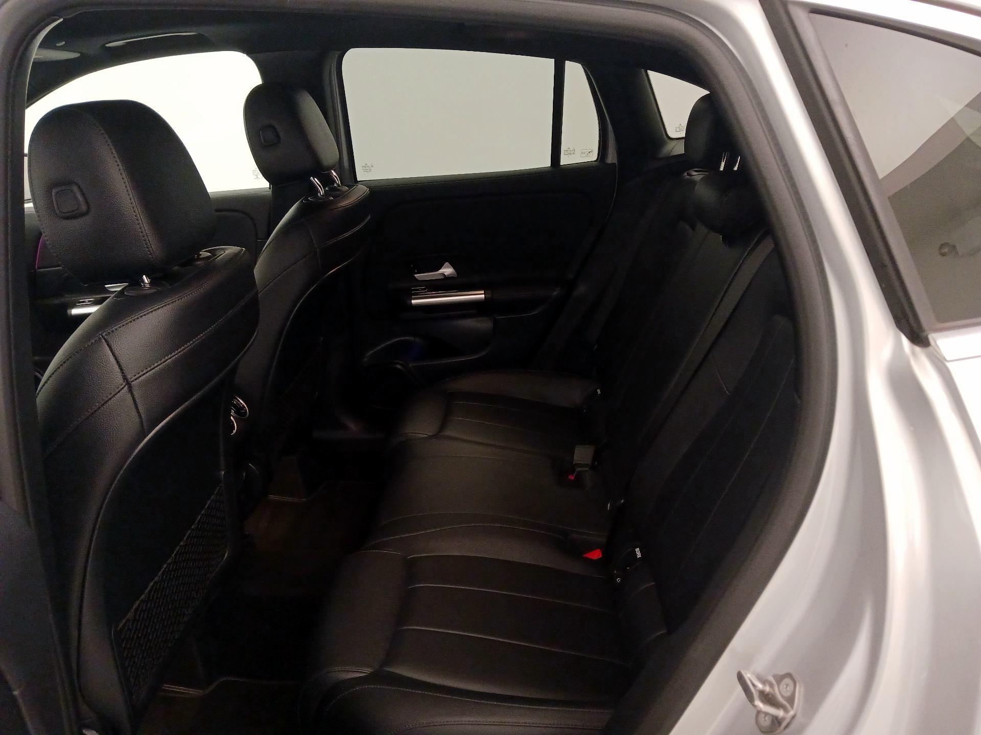 Thumbnail: 2021 Mercedes-Benz GLA - 20