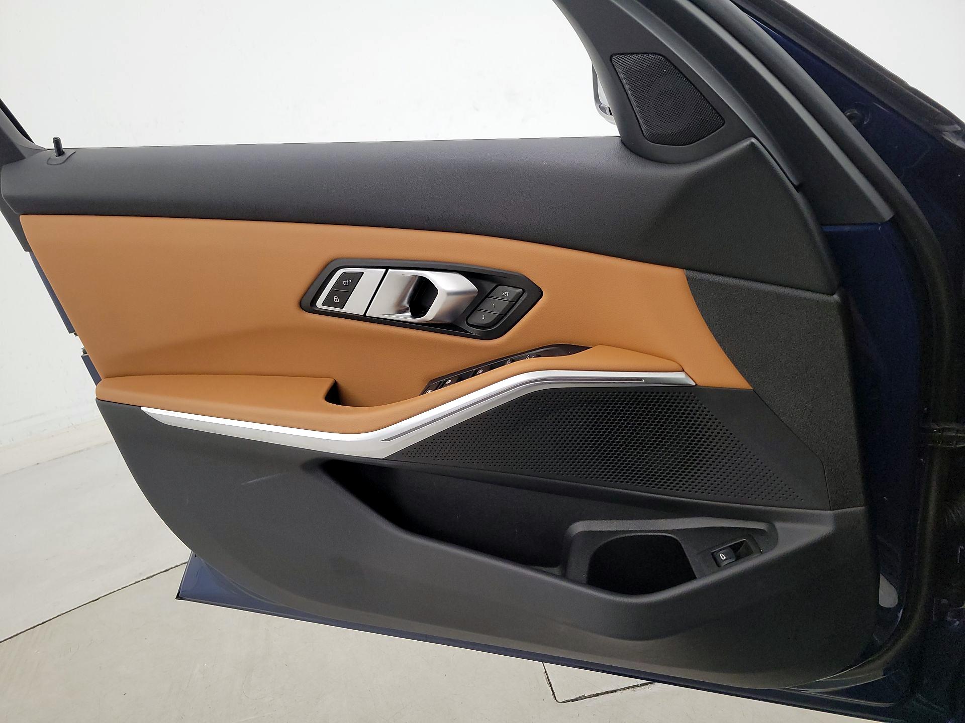 Thumbnail: 2022 BMW 3 Series - 12