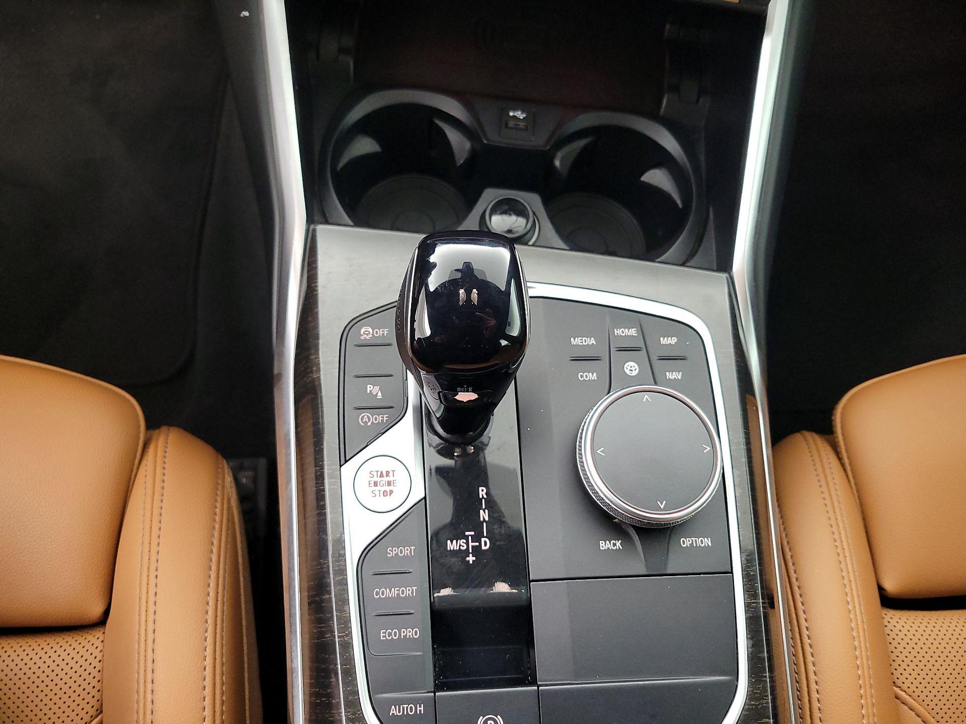 Thumbnail: 2022 BMW 3 Series - 18