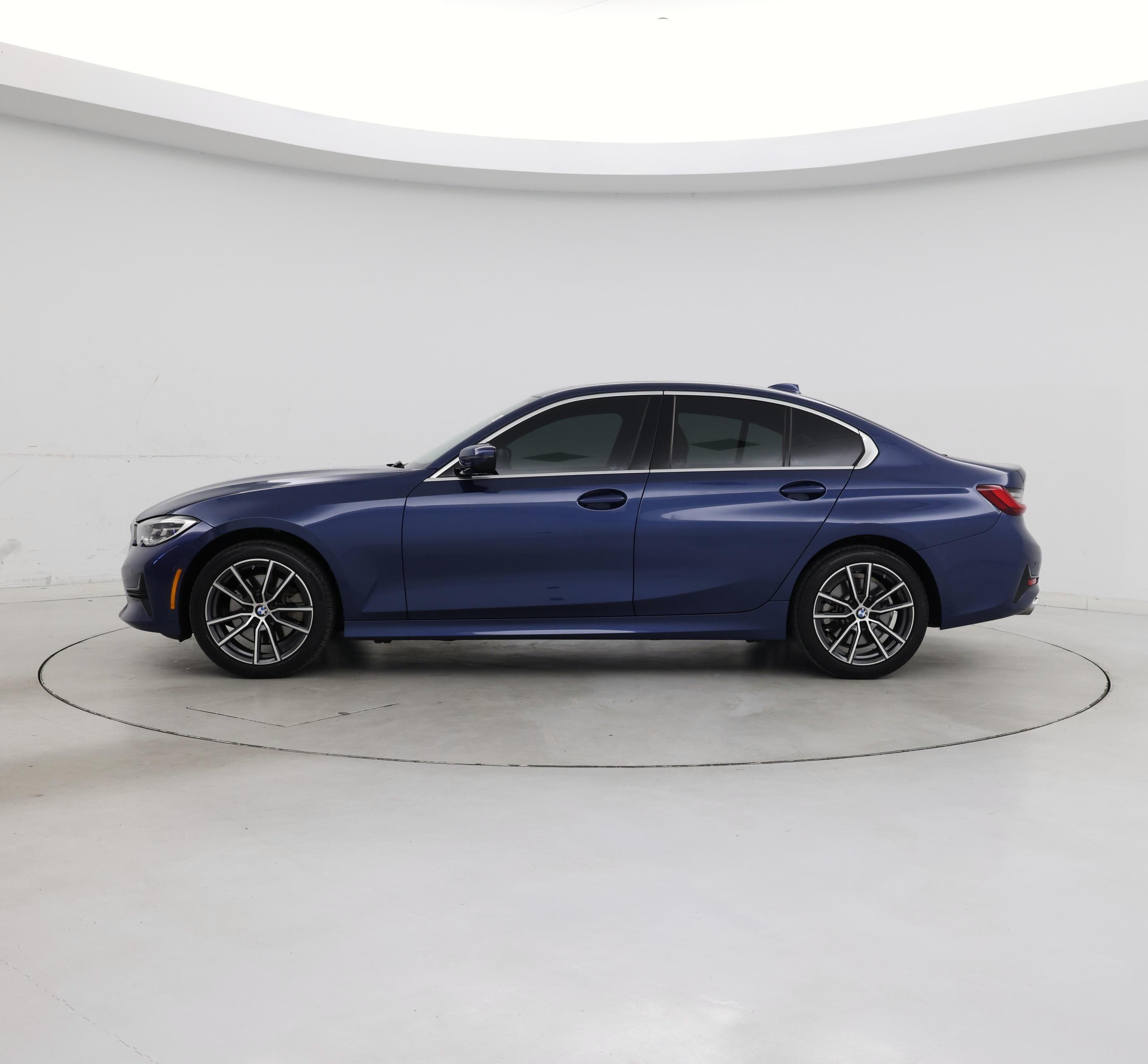 Thumbnail: 2022 BMW 3 Series - 3