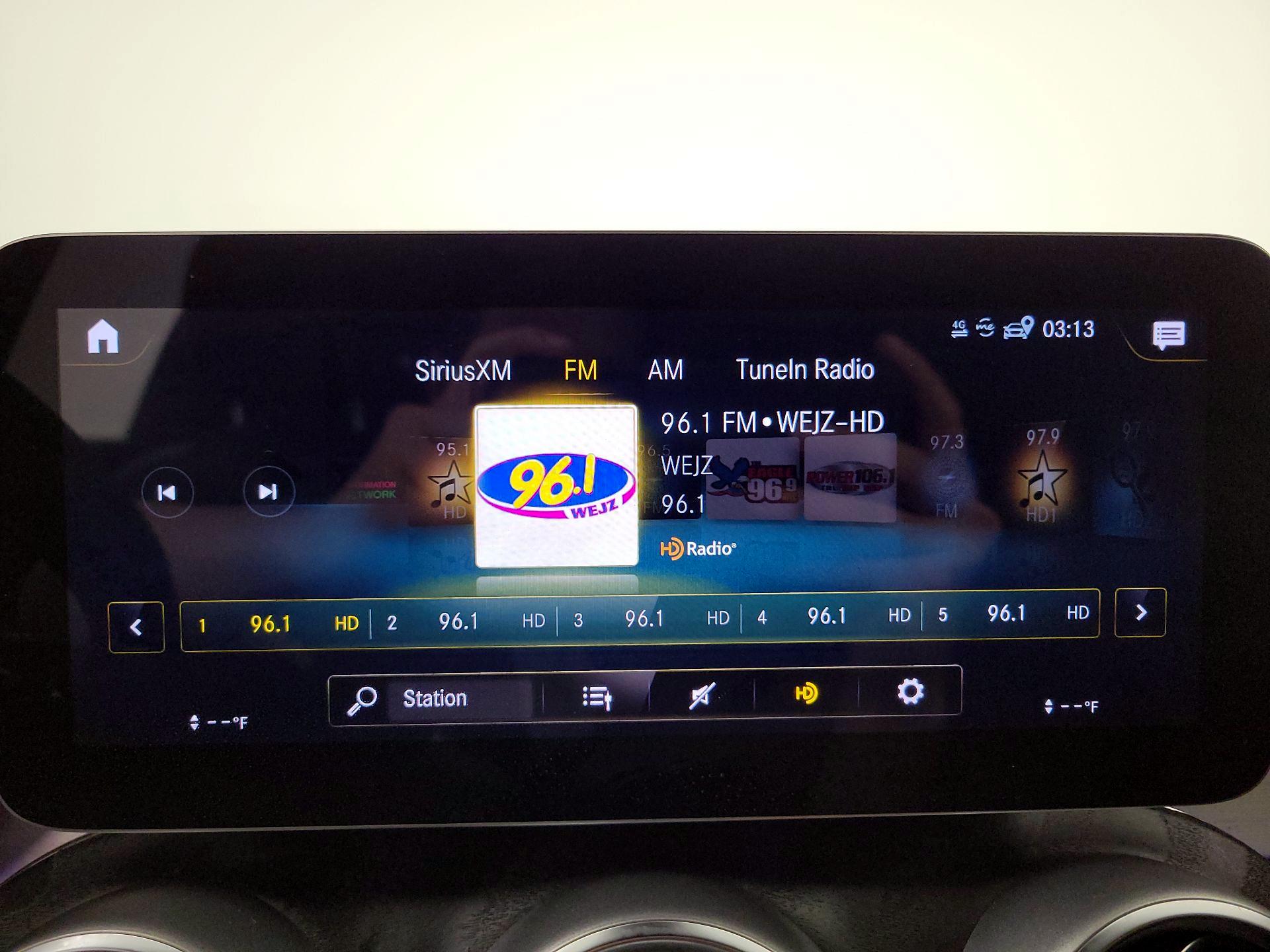 Thumbnail: 2022 Mercedes-Benz GLC - 15