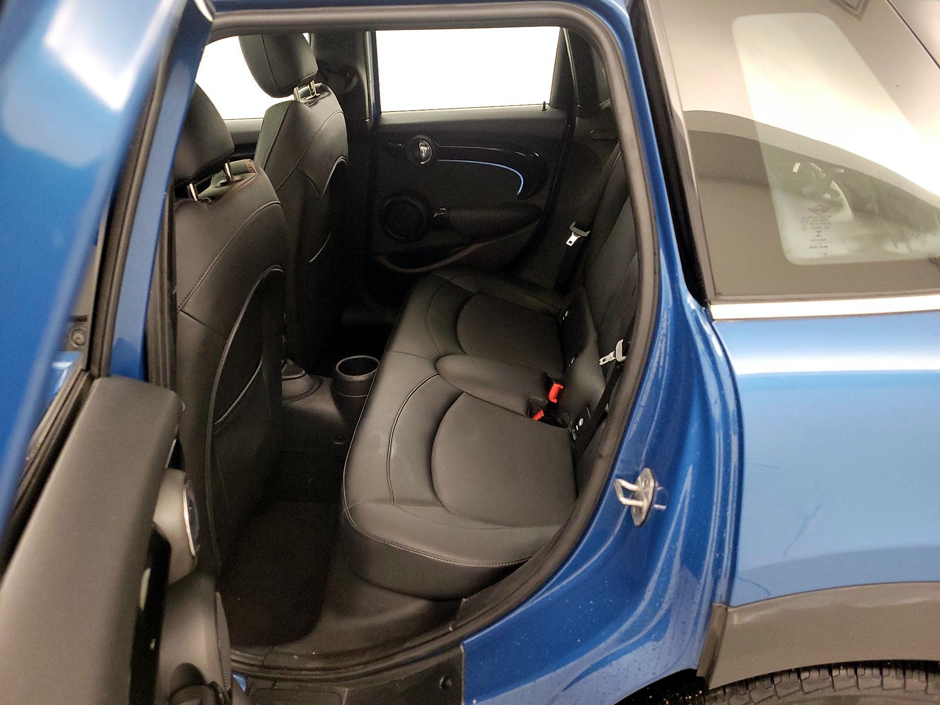 Thumbnail: 2022 MINI Cooper Hardtop - 20