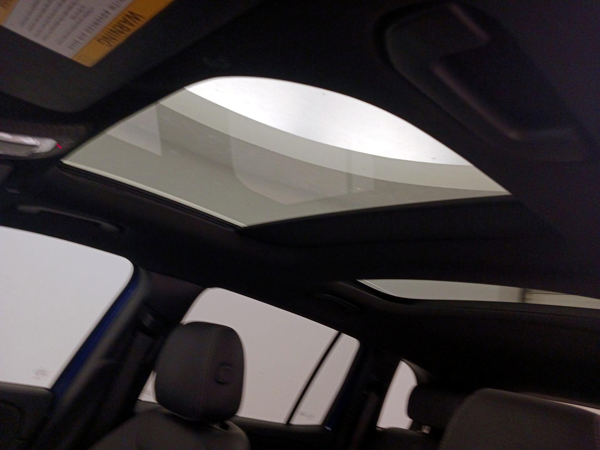 Thumbnail: 2023 Mercedes-Benz GLB - 19