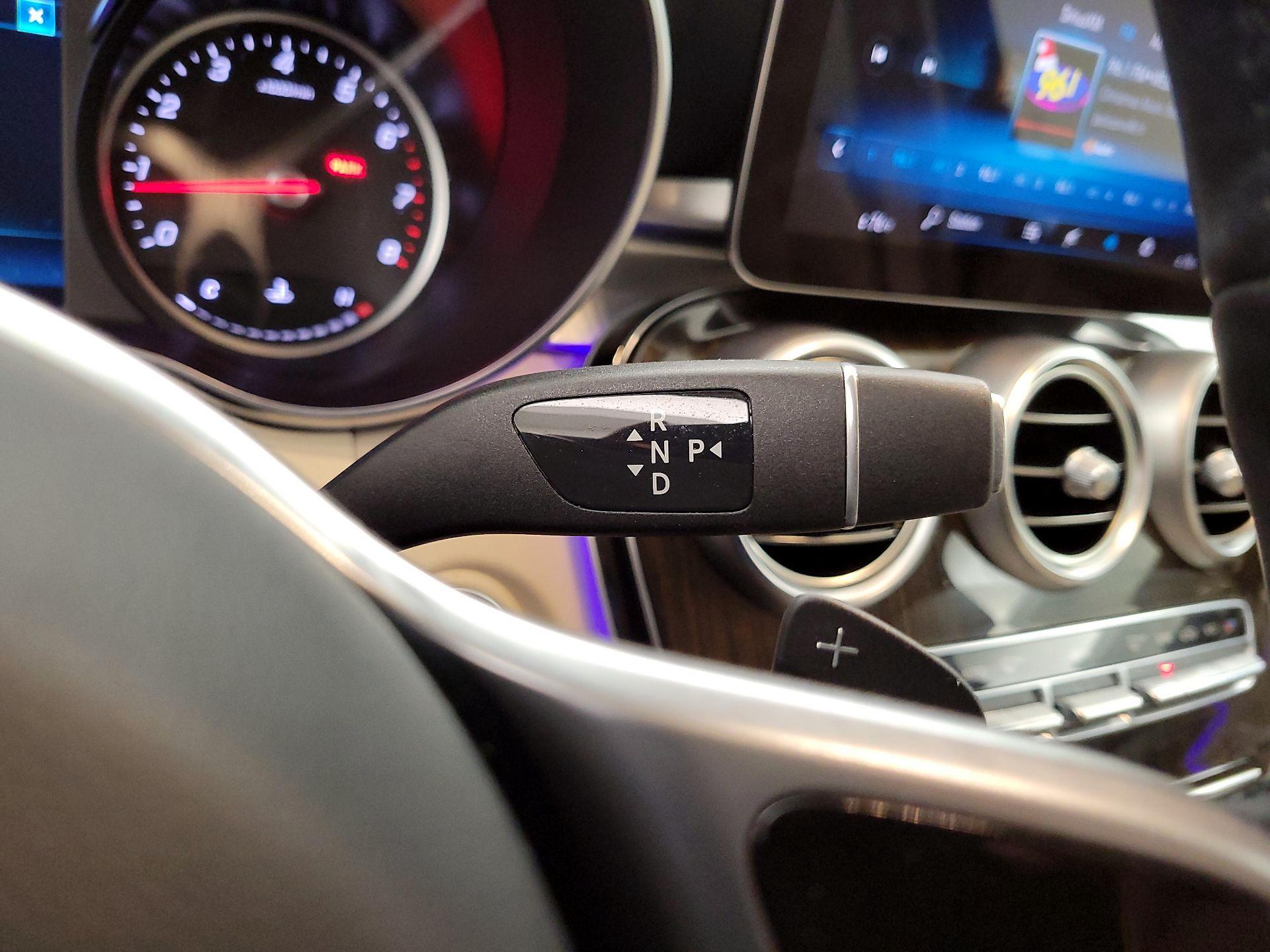 Thumbnail: 2022 Mercedes-Benz GLC - 17