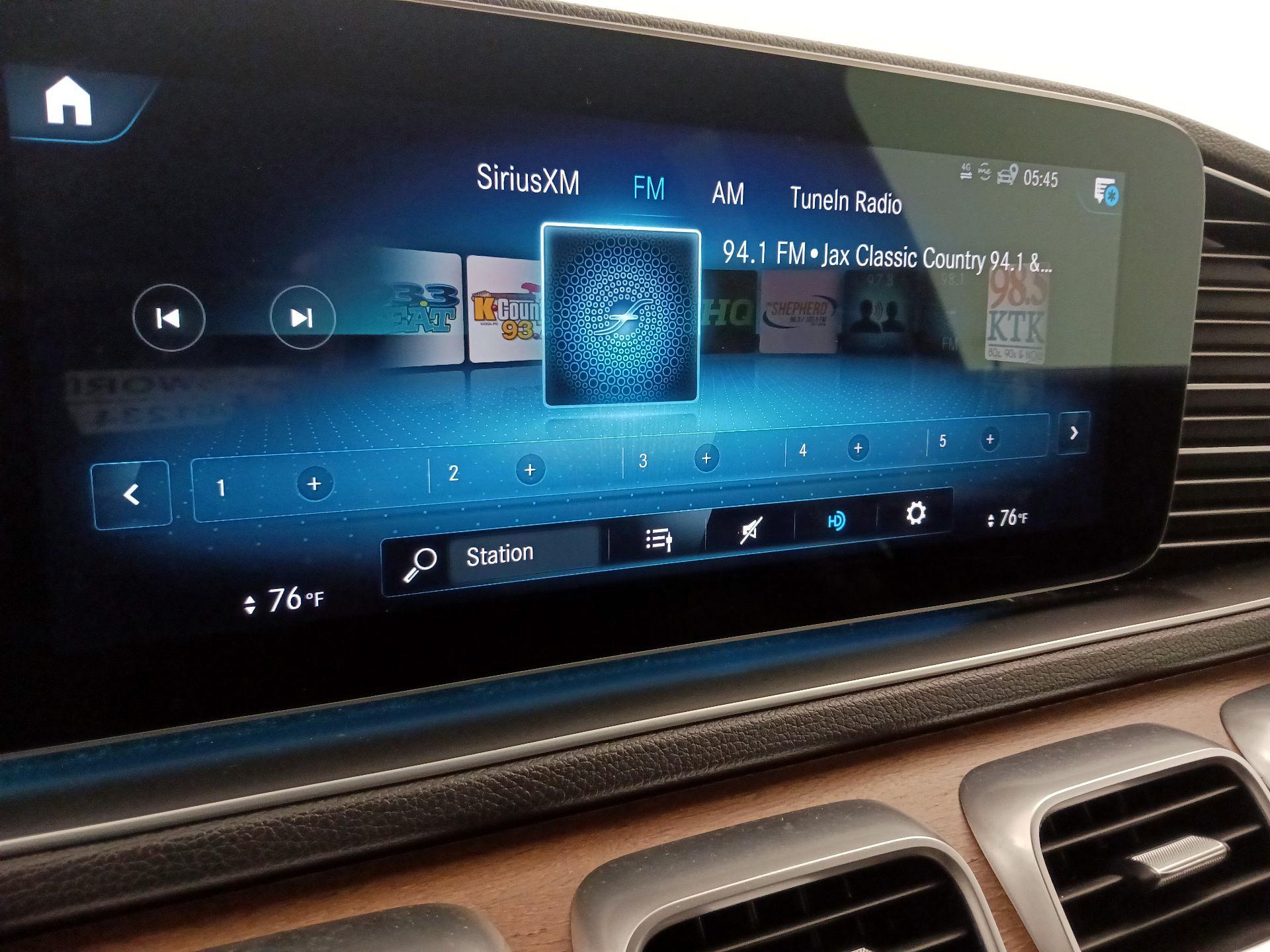 Thumbnail: 2022 Mercedes-Benz GLE - 16