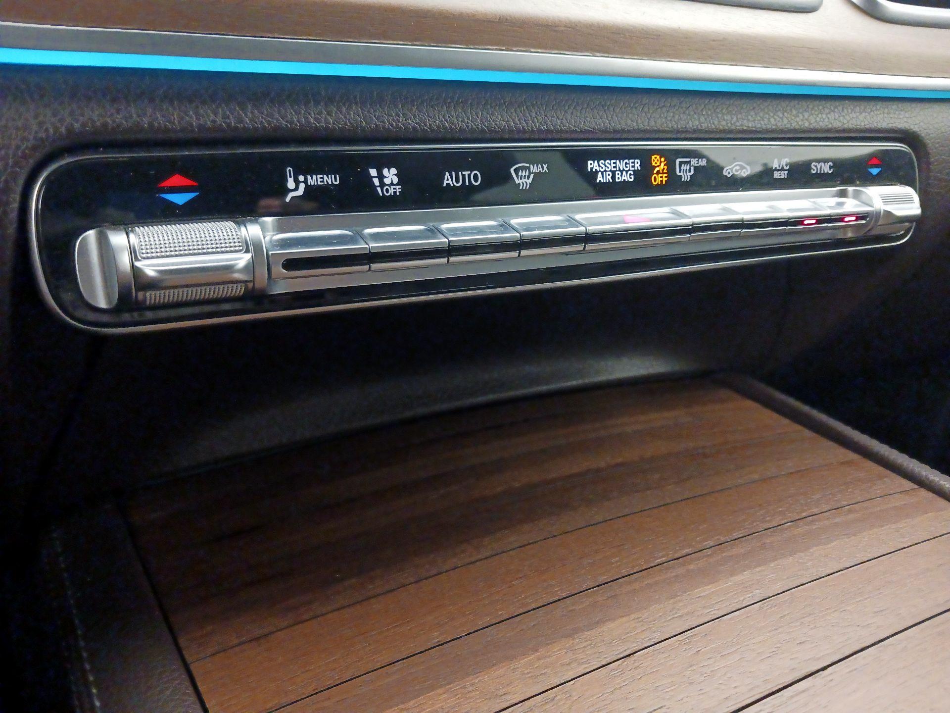 Thumbnail: 2022 Mercedes-Benz GLE - 17