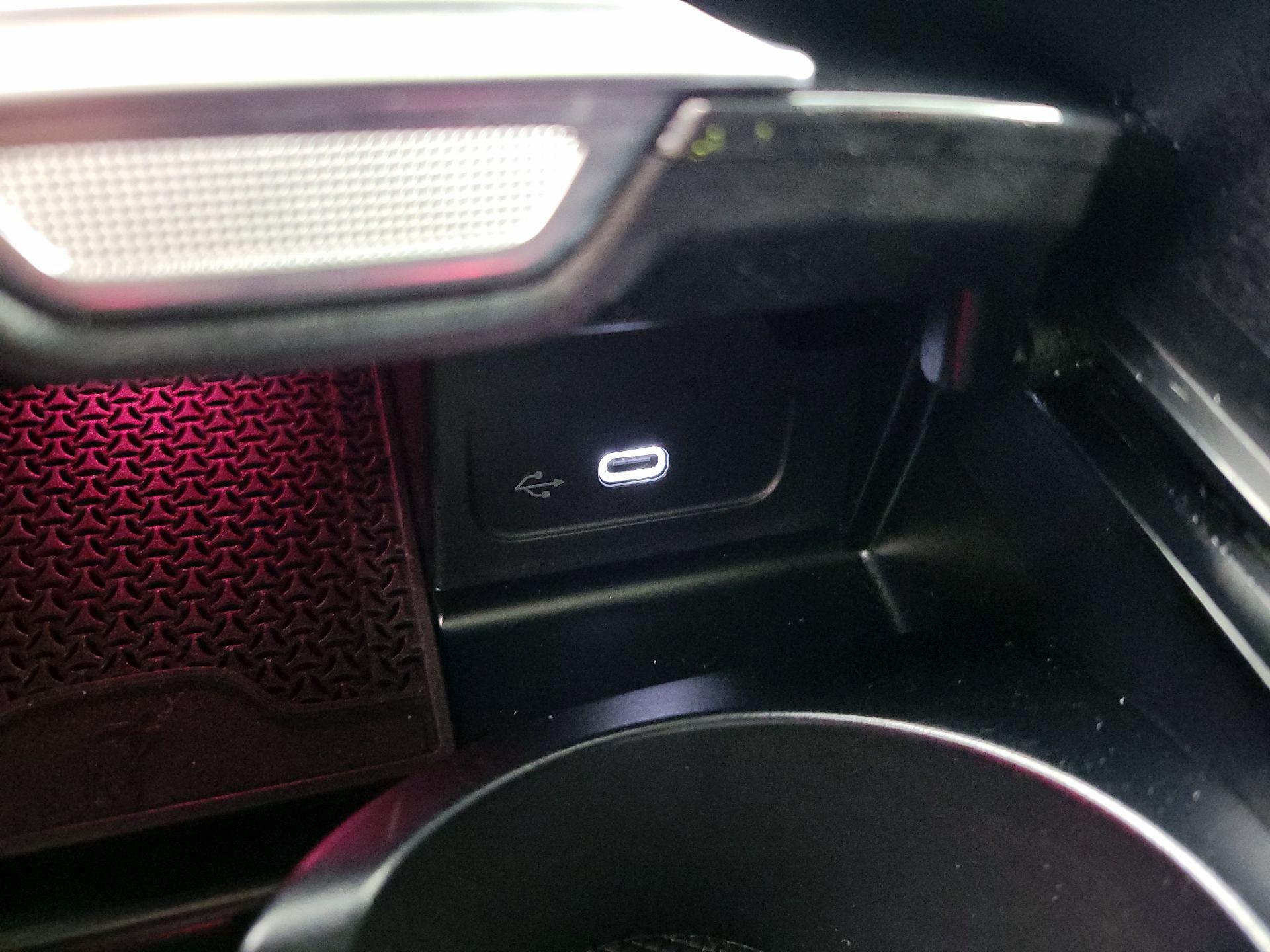 Thumbnail: 2024 Mercedes-Benz C-Class - 18