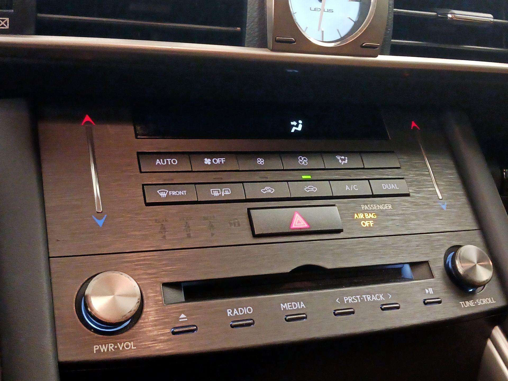 Thumbnail: 2020 Lexus IS - 16