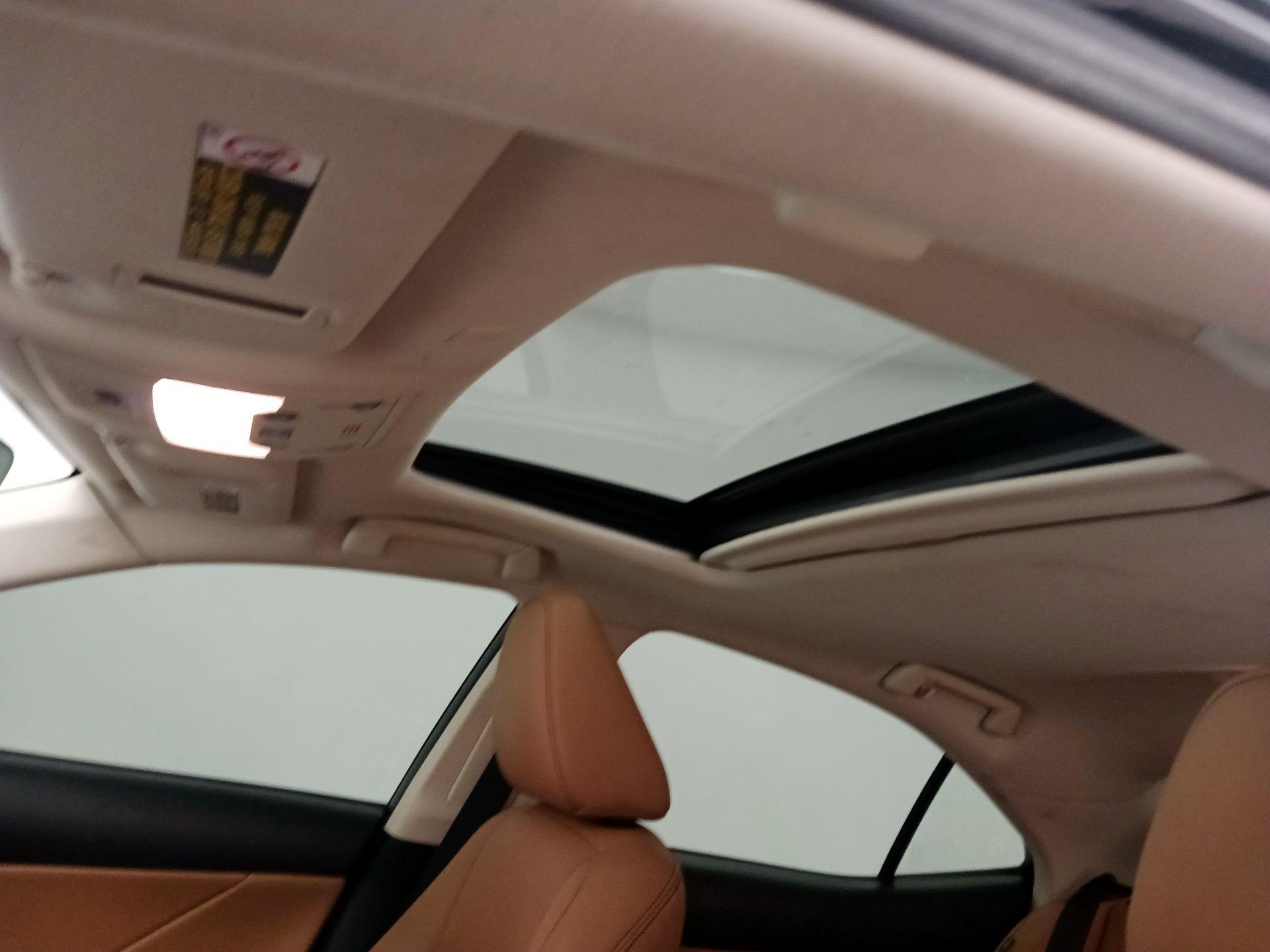 Thumbnail: 2020 Lexus IS - 19