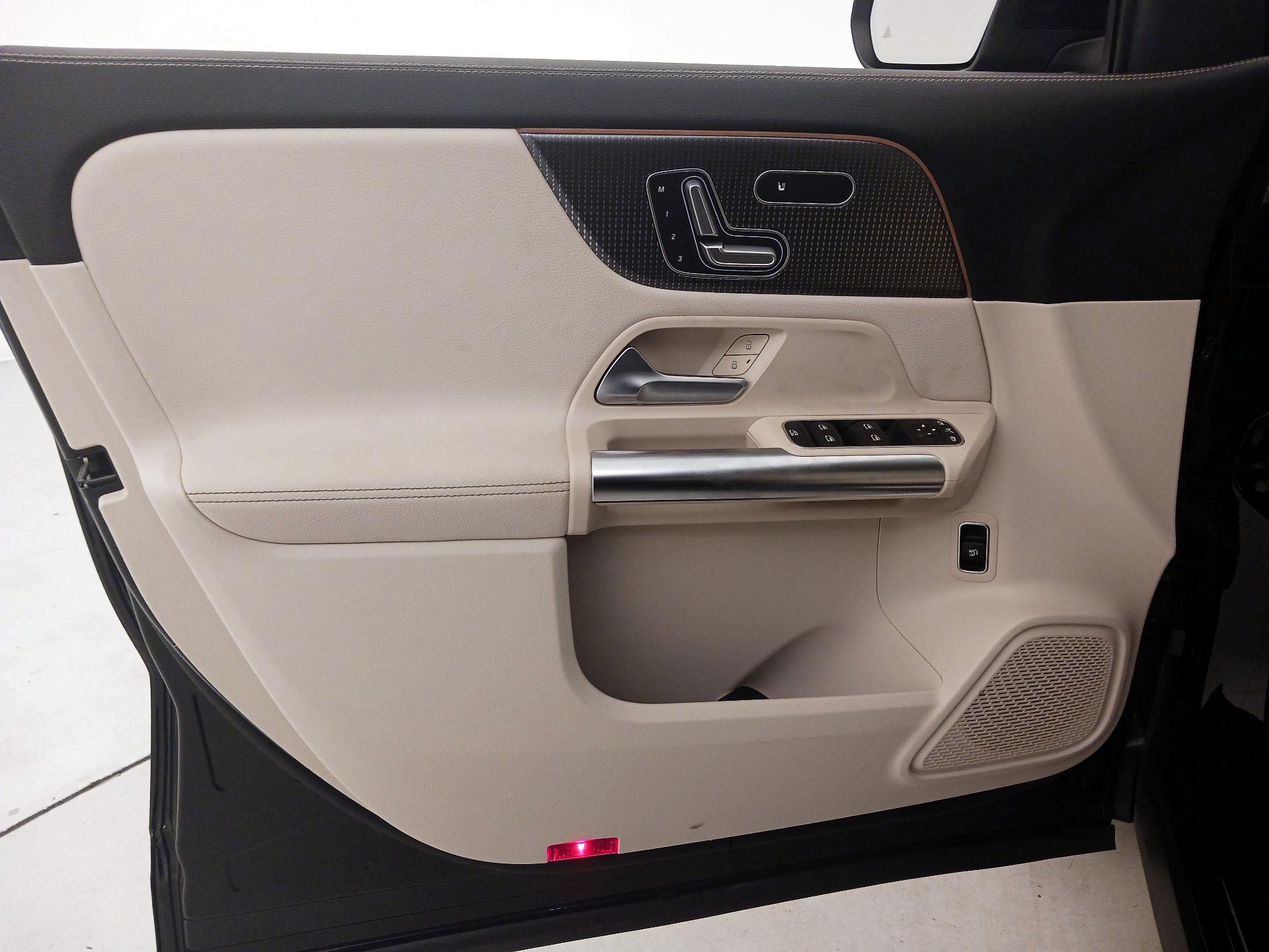 Thumbnail: 2022 Mercedes-Benz GLA - 12