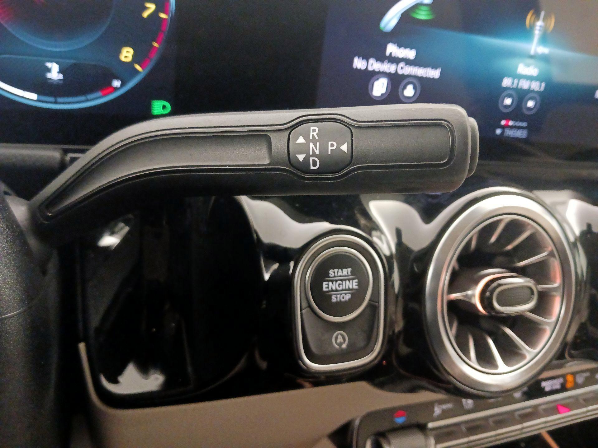 Thumbnail: 2022 Mercedes-Benz GLA - 17