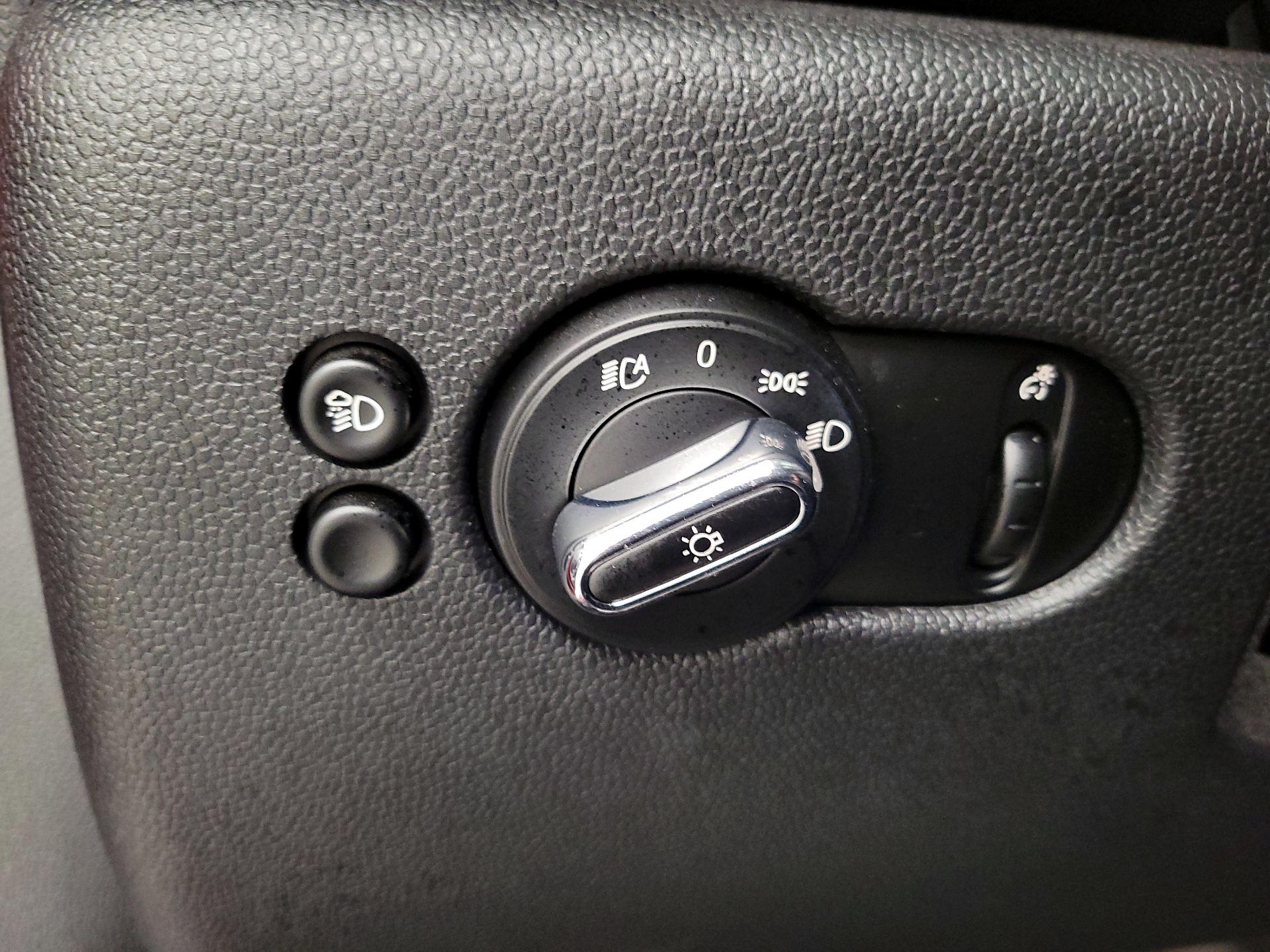 Thumbnail: 2023 MINI Cooper Hardtop - 13