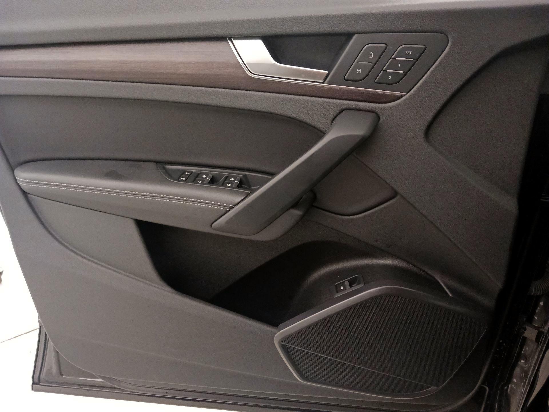 Thumbnail: 2021 Audi Q5 - 12