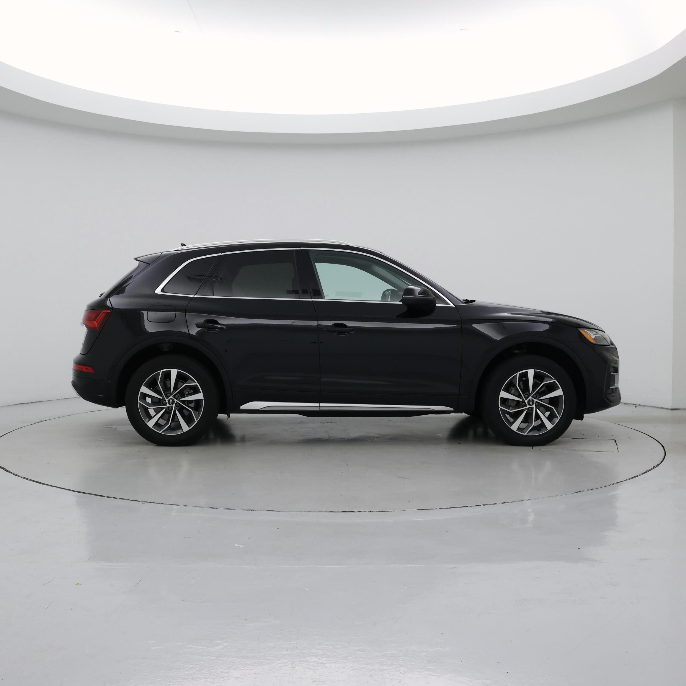 Thumbnail: 2021 Audi Q5 - 7