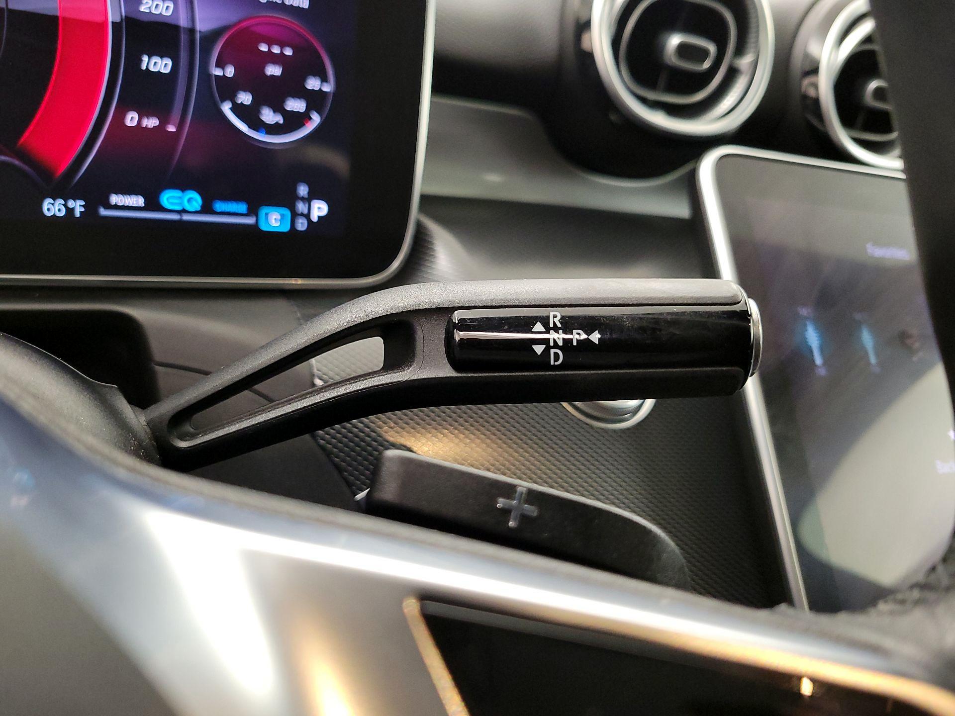 Thumbnail: 2022 Mercedes-Benz C-Class - 17