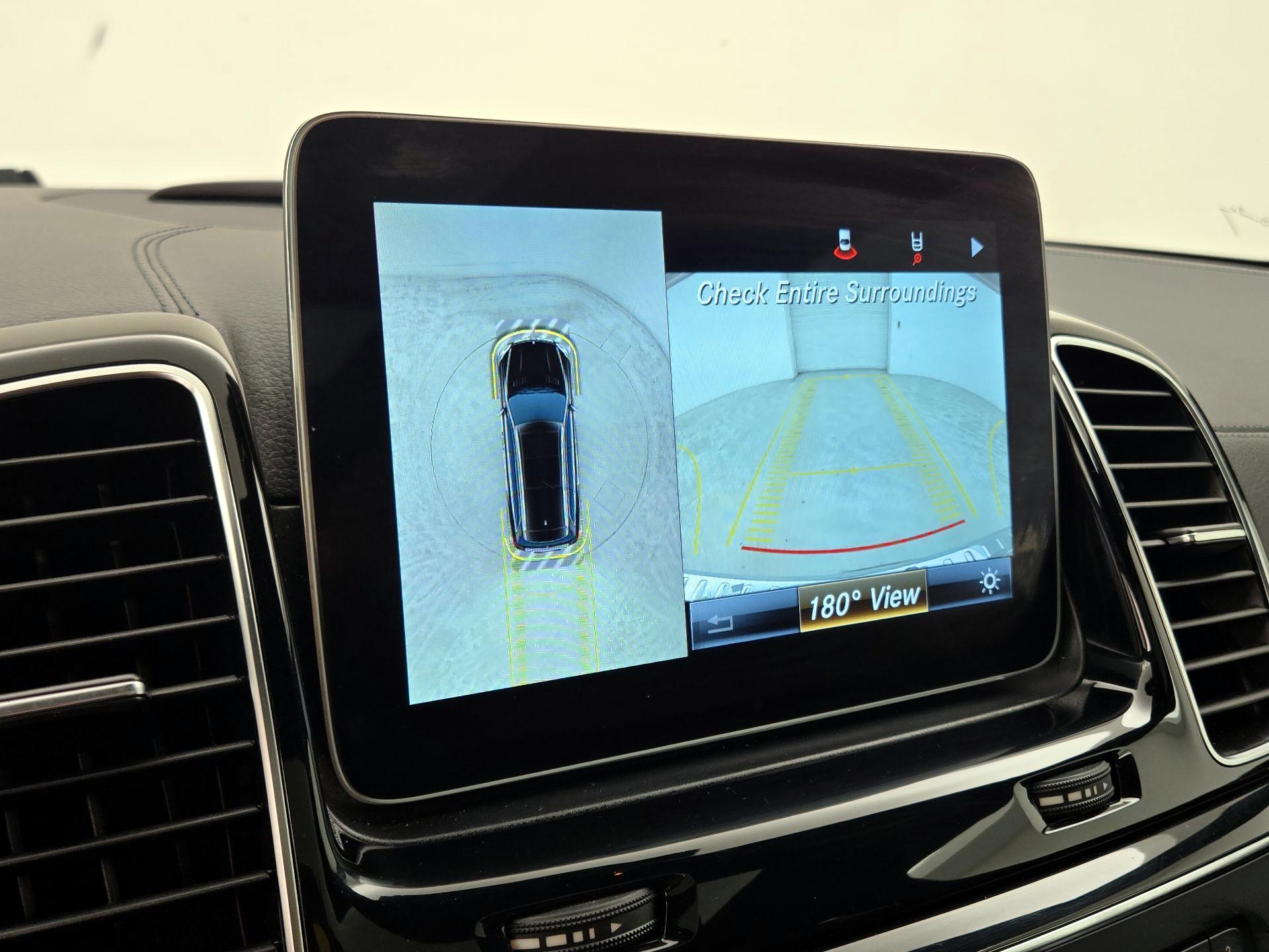 Thumbnail: 2019 Mercedes-Benz GLS - 15