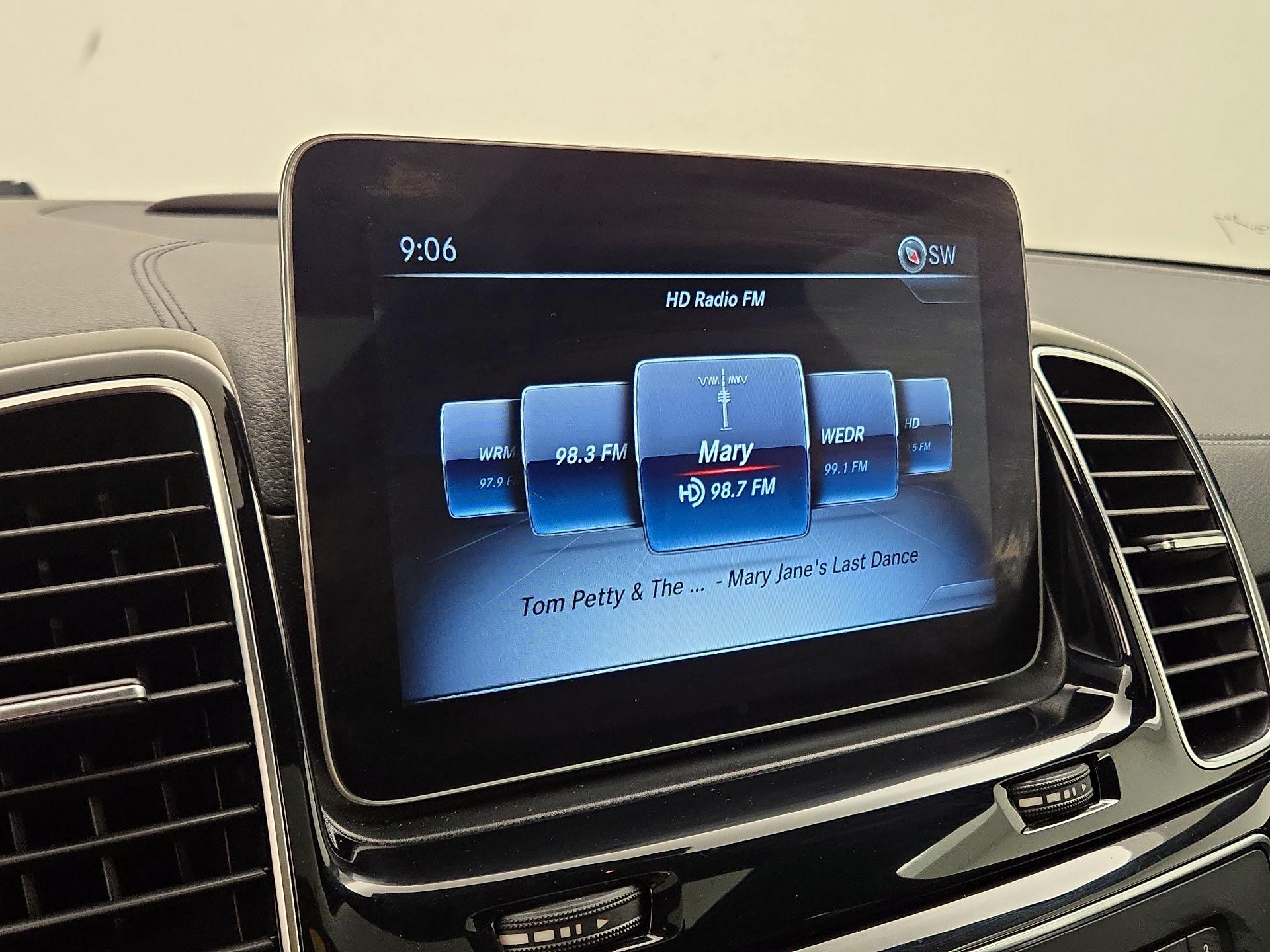 Thumbnail: 2019 Mercedes-Benz GLS - 16