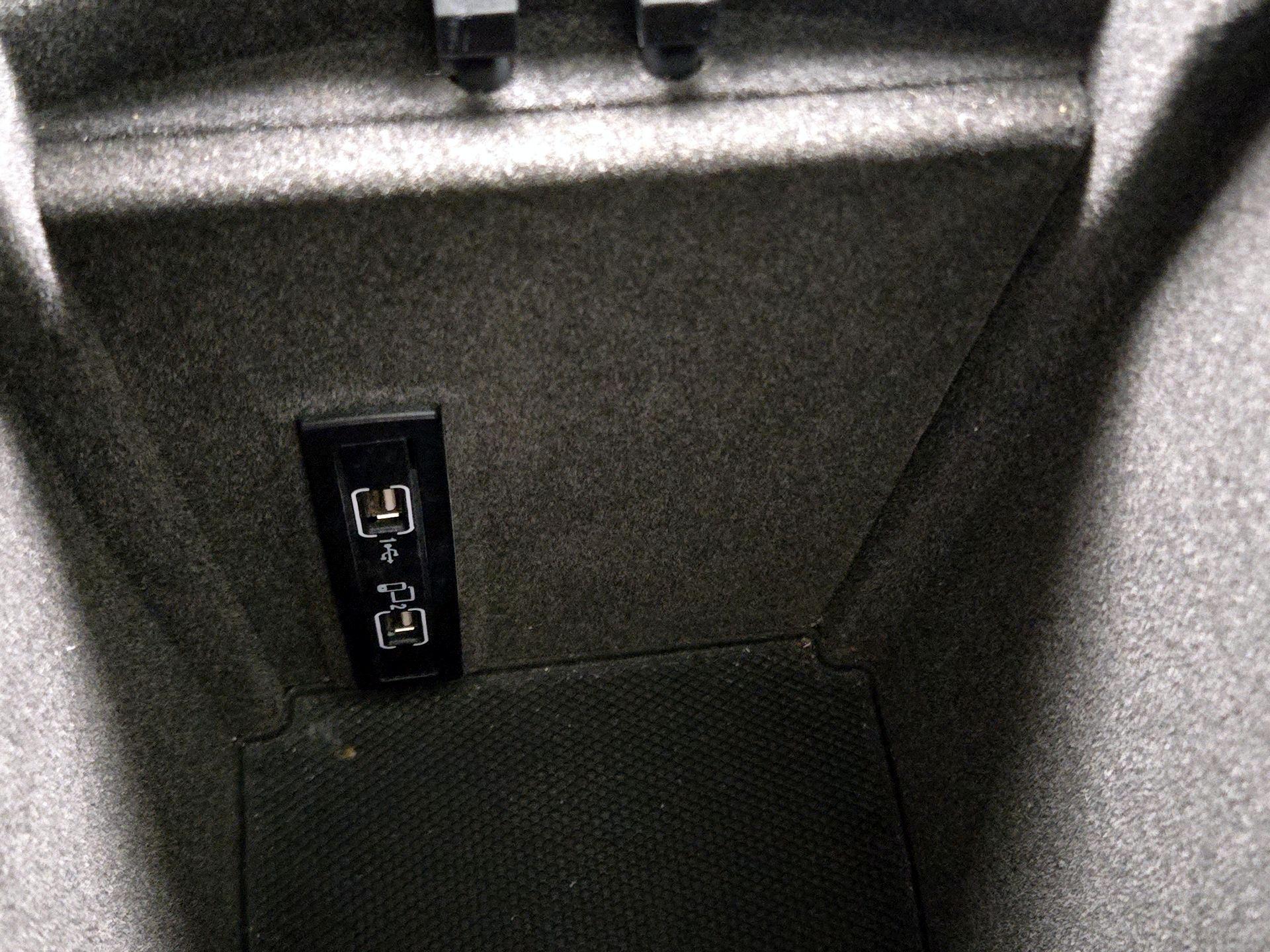 Thumbnail: 2019 Mercedes-Benz GLS - 19