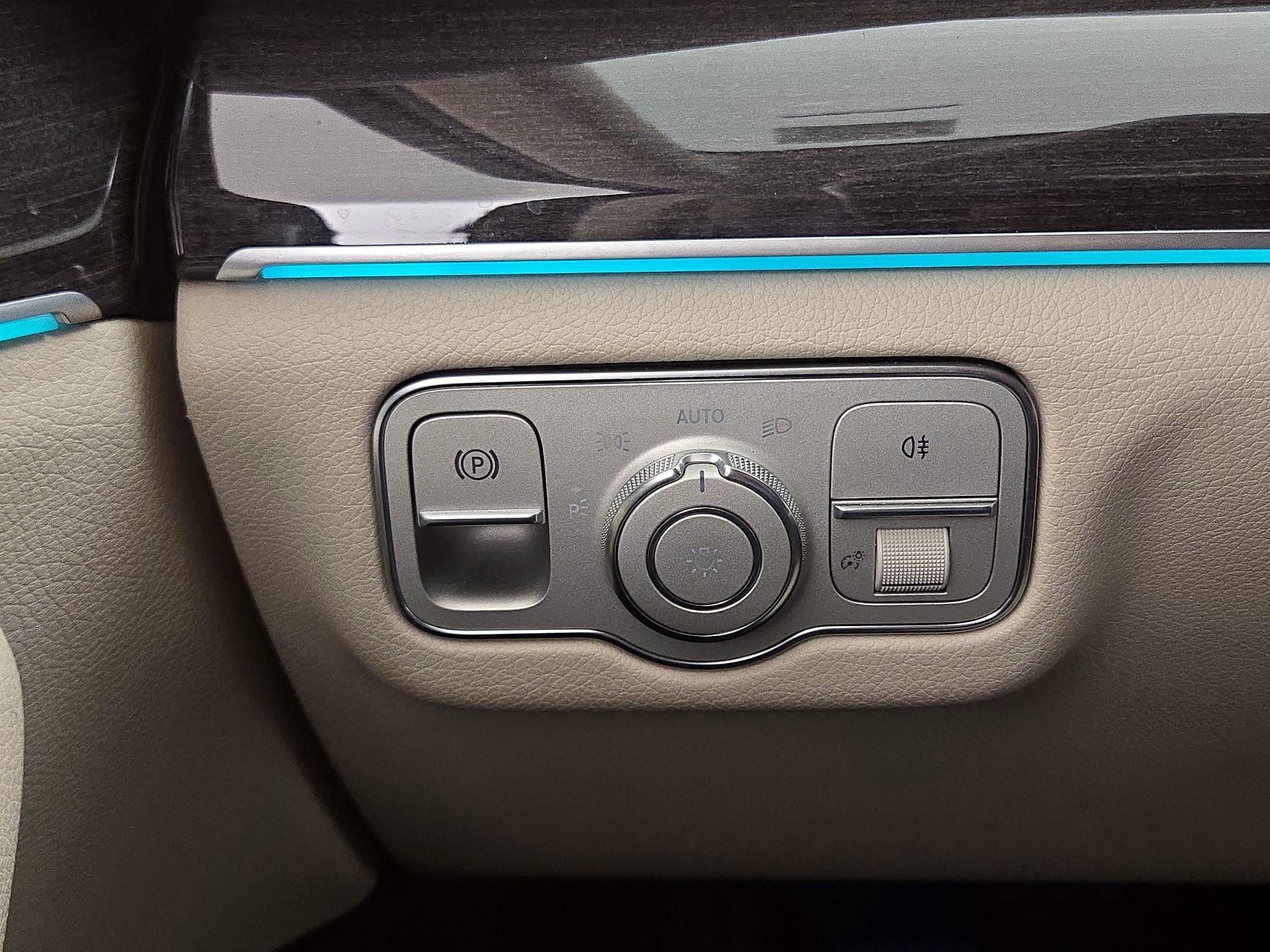 Thumbnail: 2020 Mercedes-Benz GLE - 13