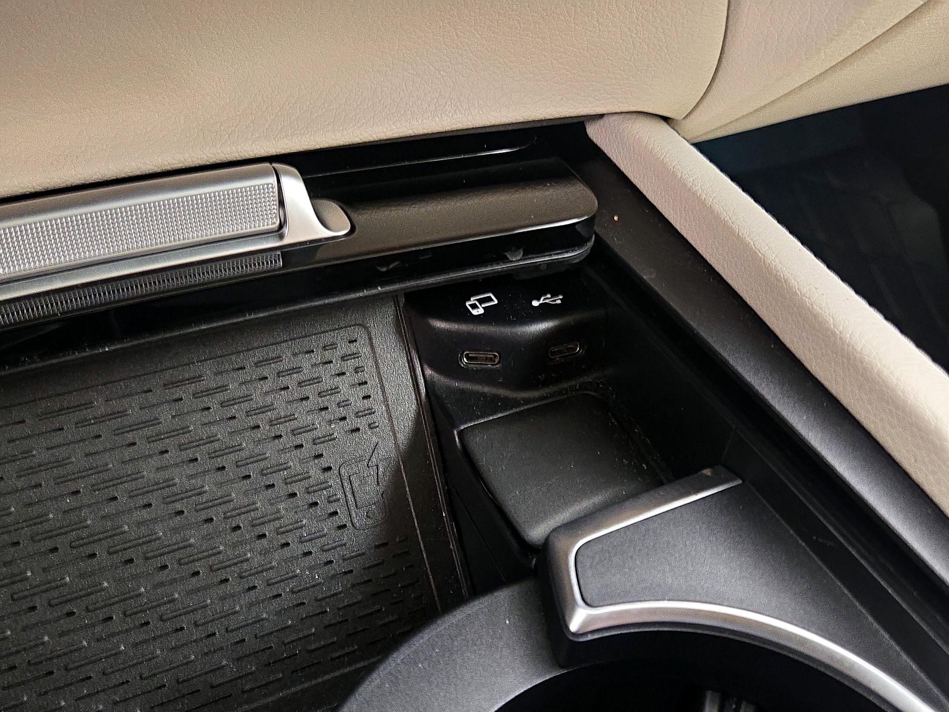 Thumbnail: 2020 Mercedes-Benz GLE - 19