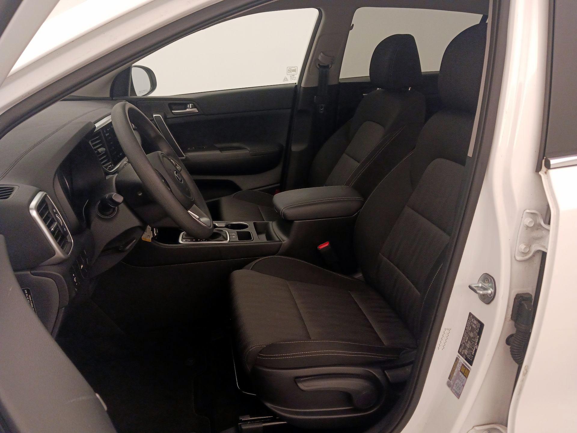 Thumbnail: 2021 Kia Sportage - 11