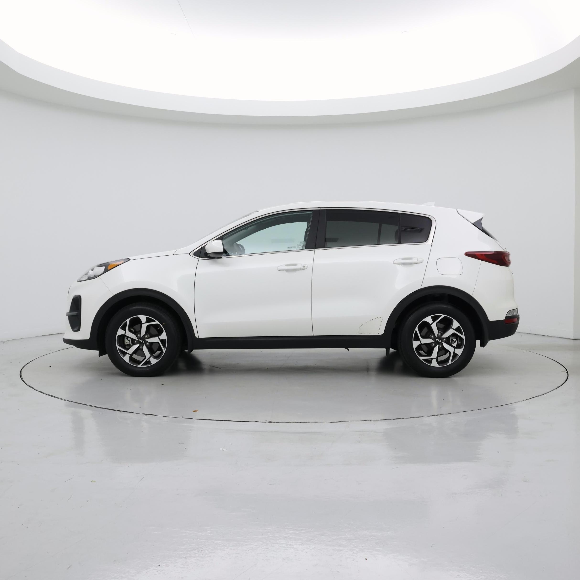 Thumbnail: 2021 Kia Sportage - 3