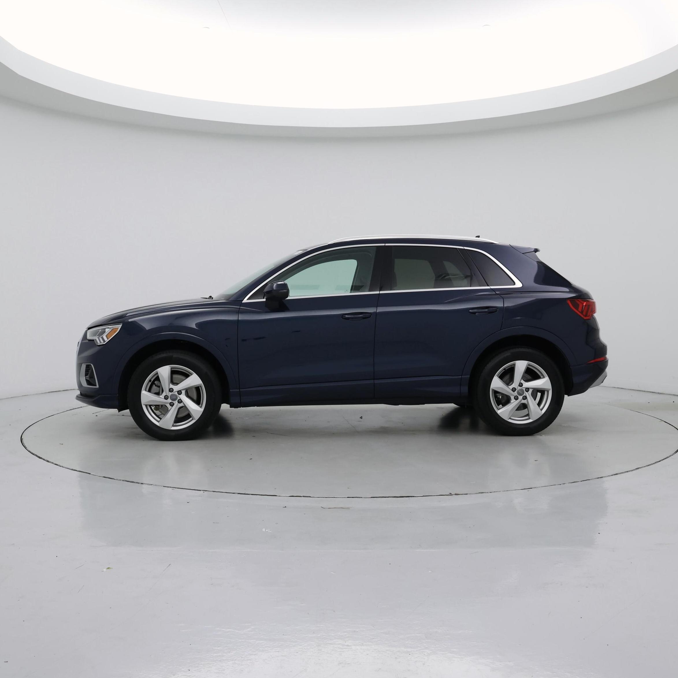 Thumbnail: 2020 Audi Q3 - 3