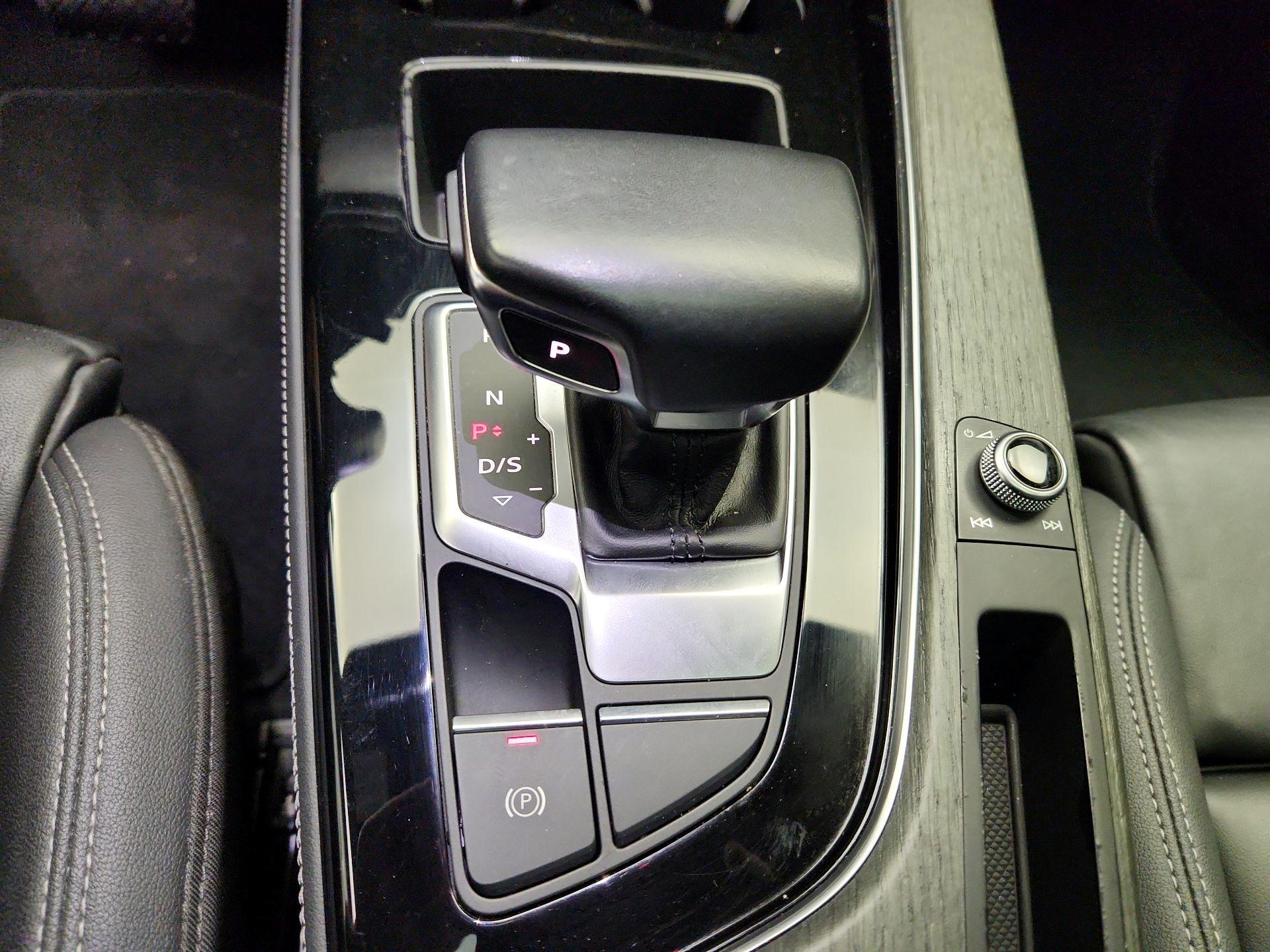 Thumbnail: 2022 Audi A5 - 18