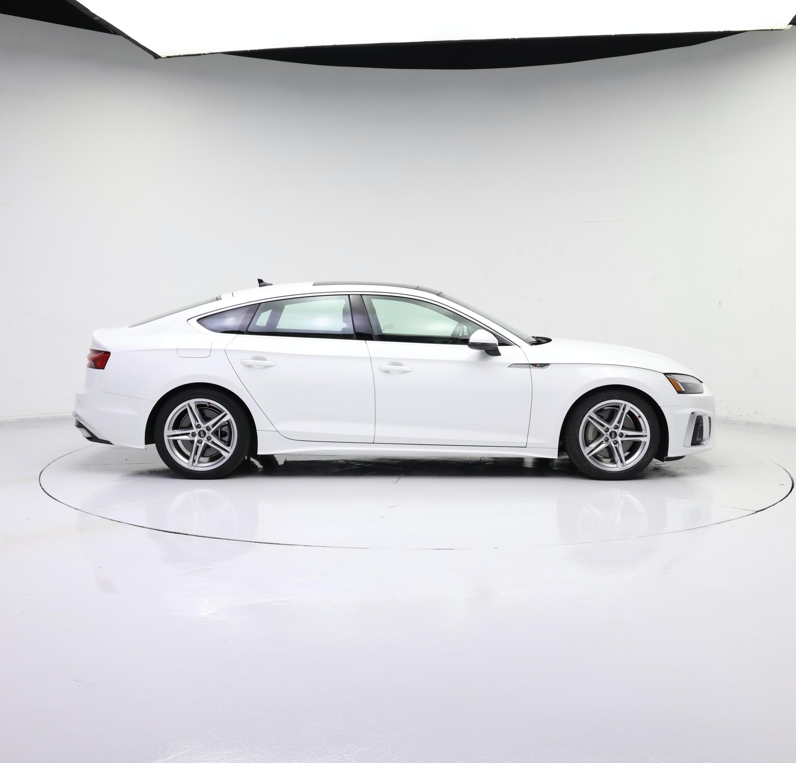 Thumbnail: 2022 Audi A5 - 7