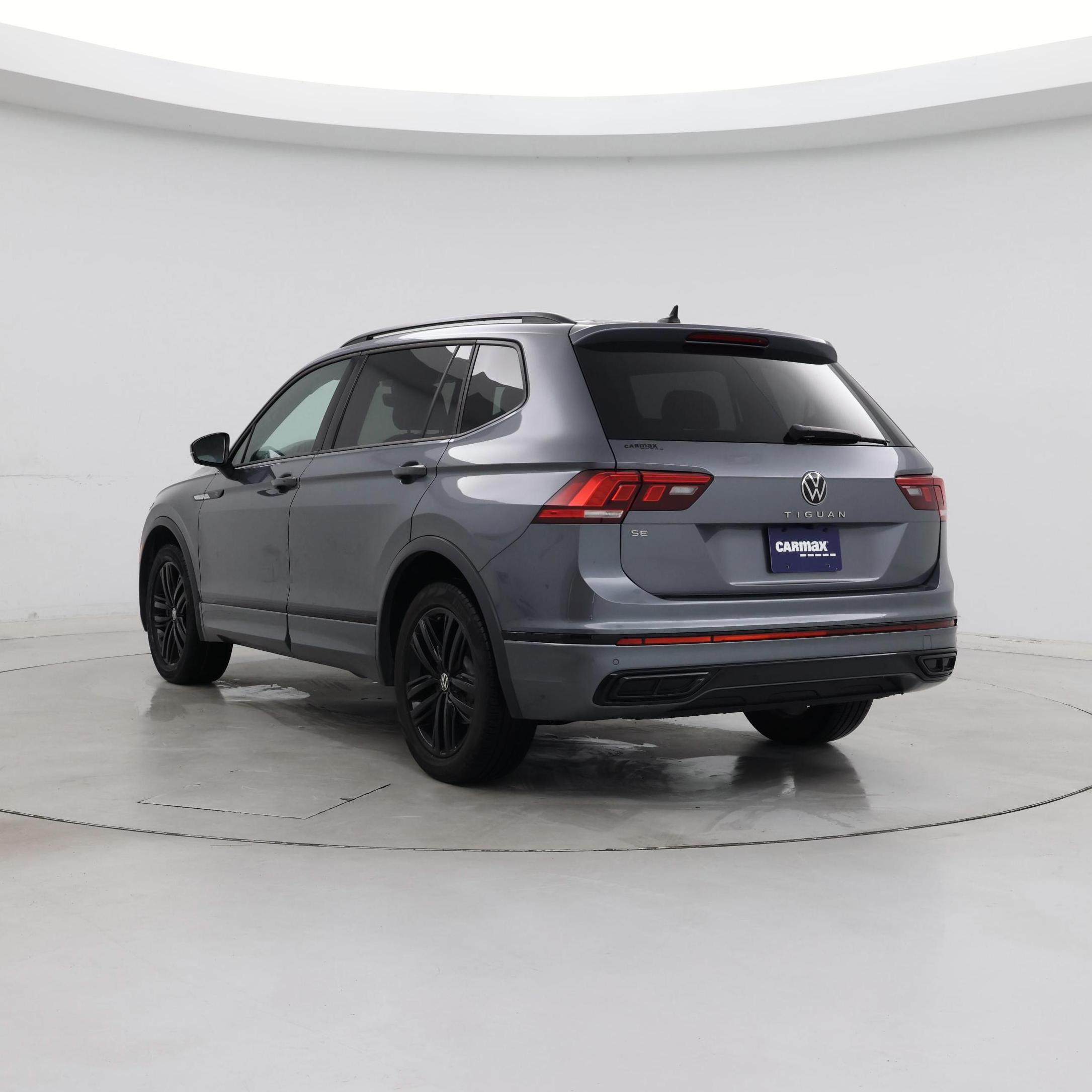 Thumbnail: 2022 Volkswagen Tiguan - 2