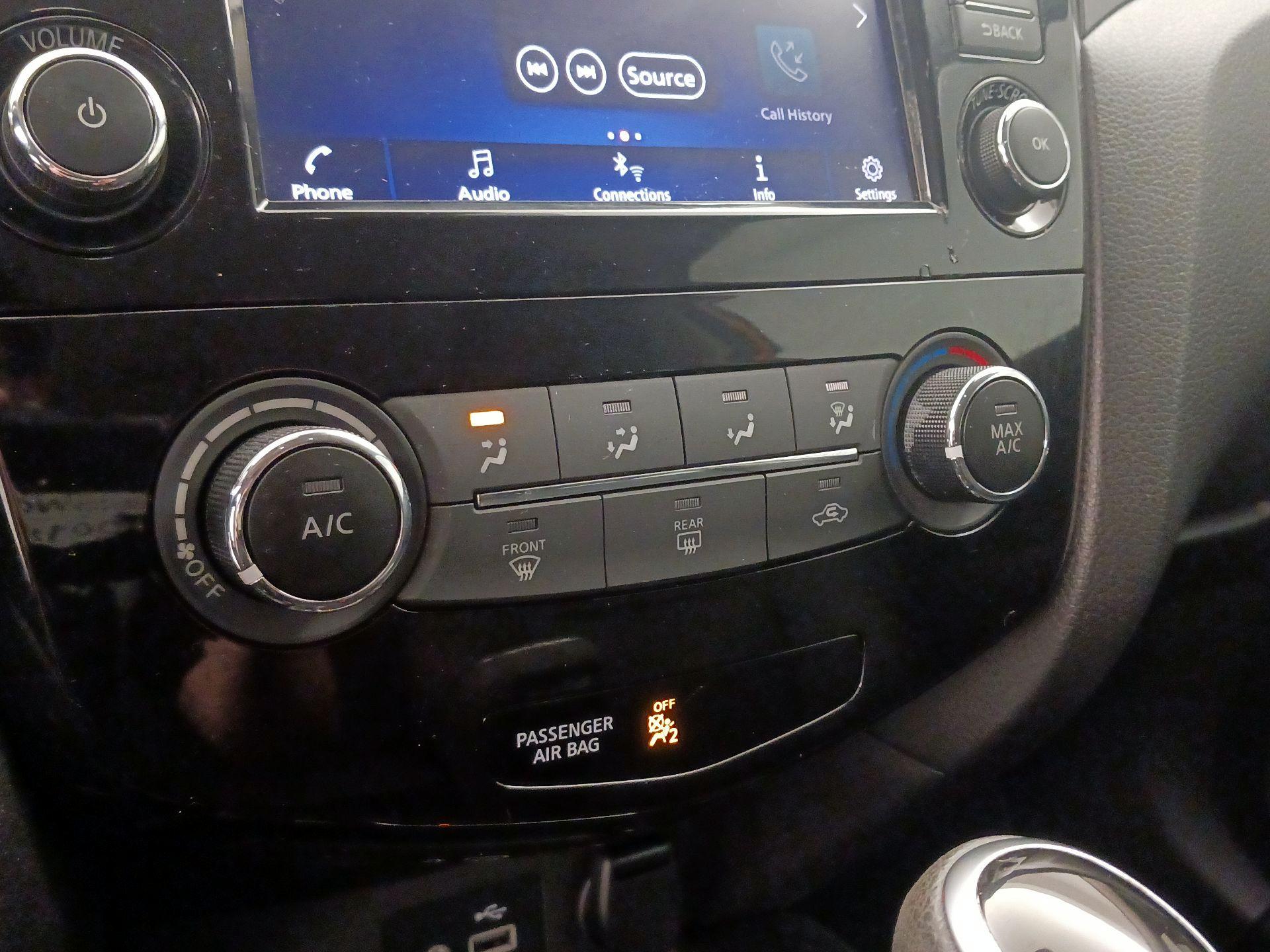 Thumbnail: 2021 Nissan Rogue Sport - 16