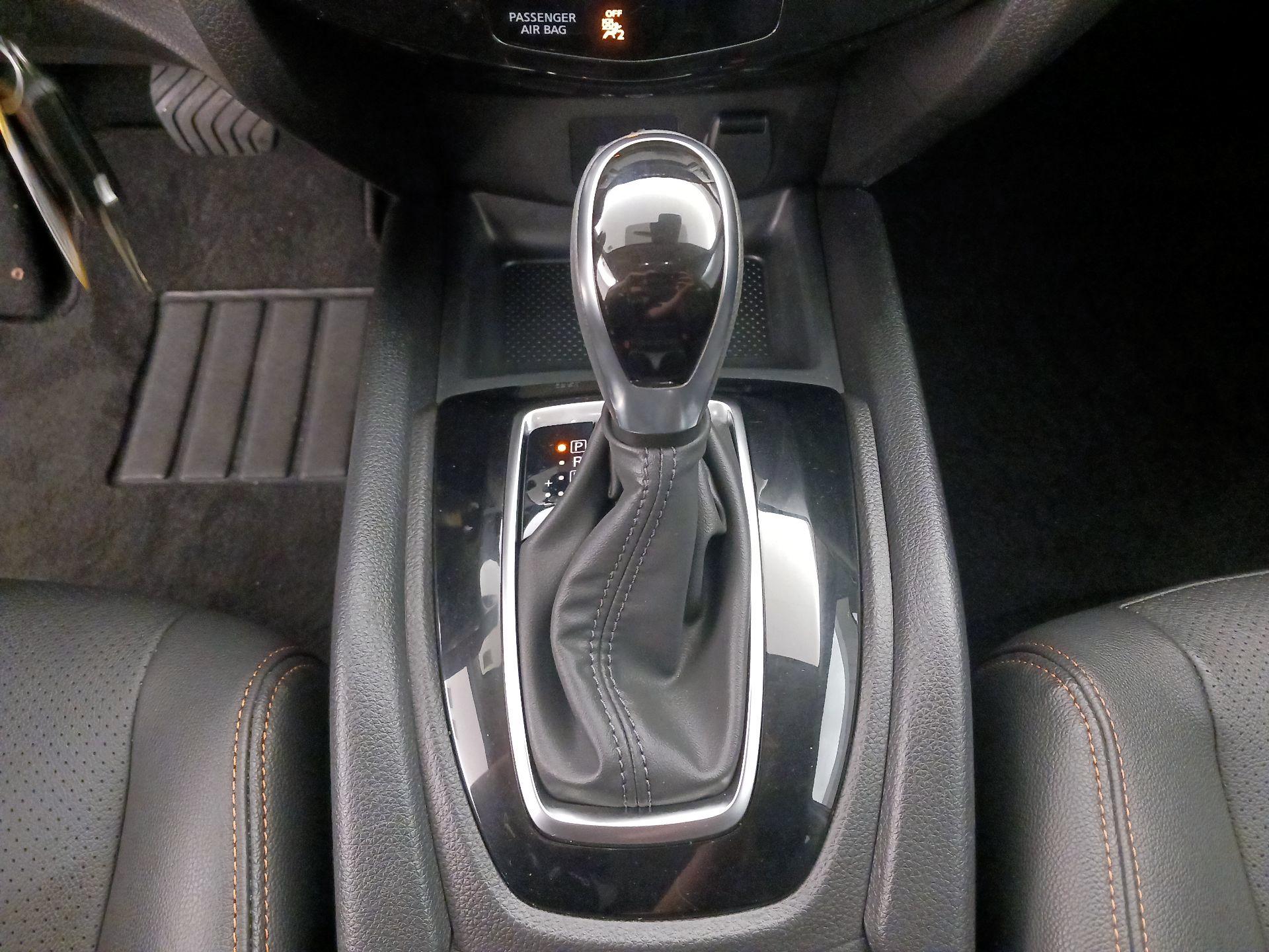 Thumbnail: 2021 Nissan Rogue Sport - 17