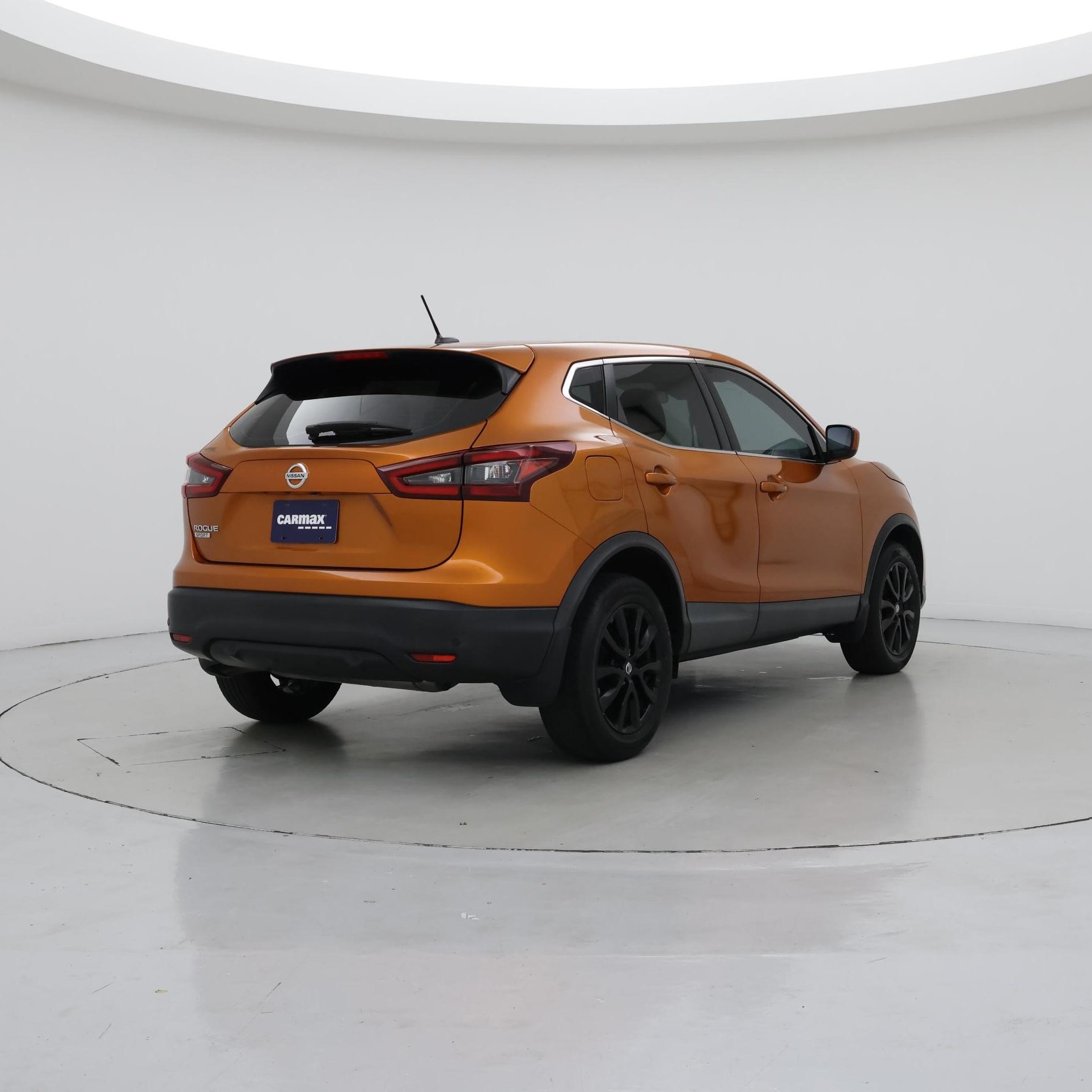 Thumbnail: 2021 Nissan Rogue Sport - 8