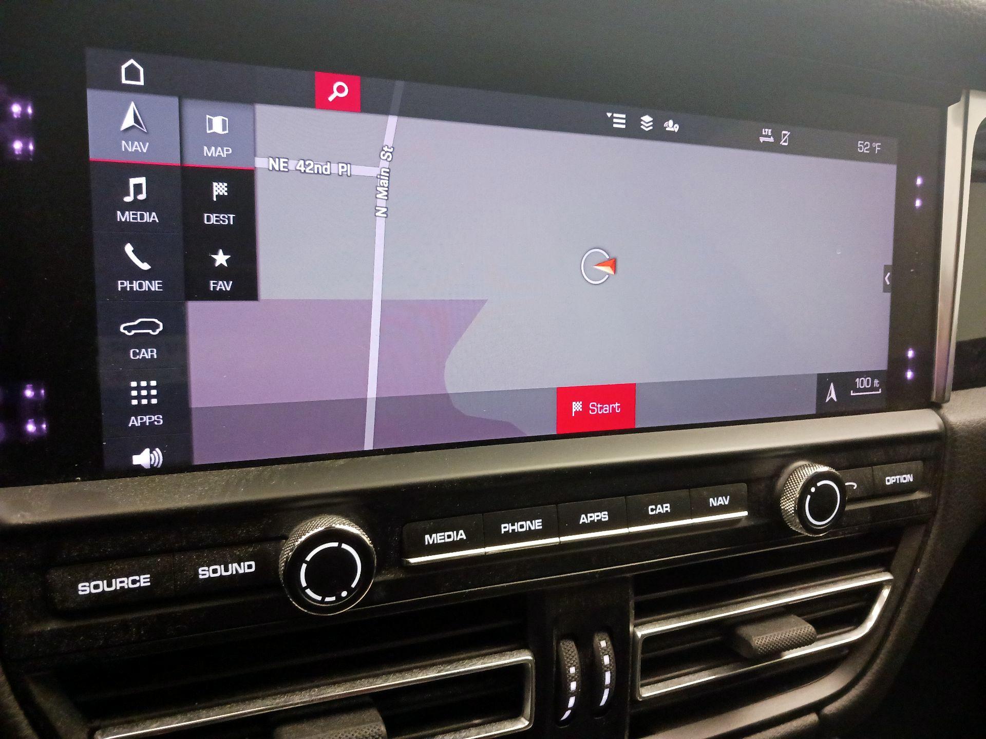 Thumbnail: 2020 Porsche Macan - 14