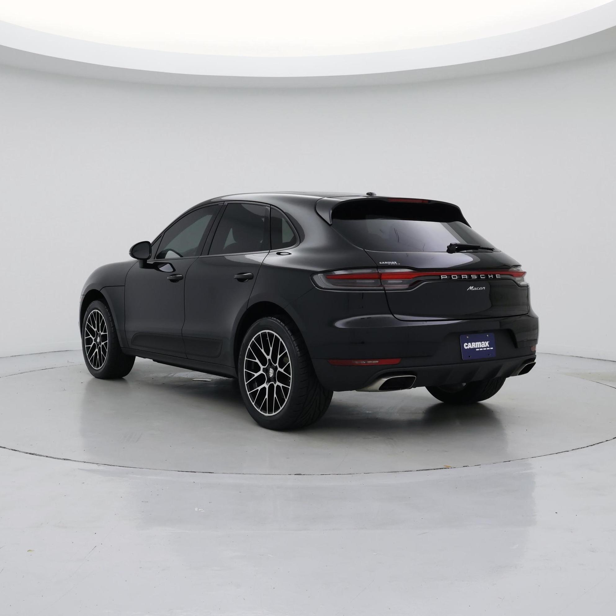 Thumbnail: 2020 Porsche Macan - 2