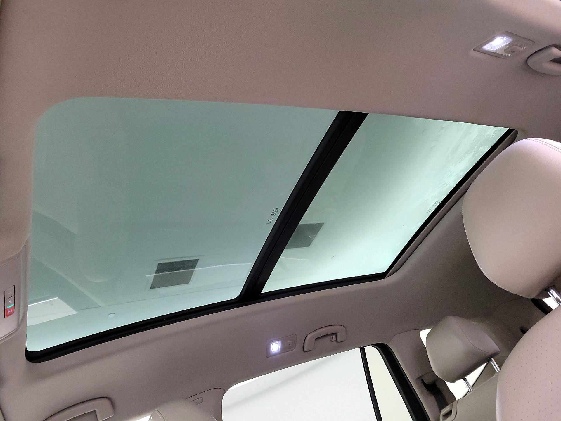 Thumbnail: 2022 Volkswagen Atlas - 11