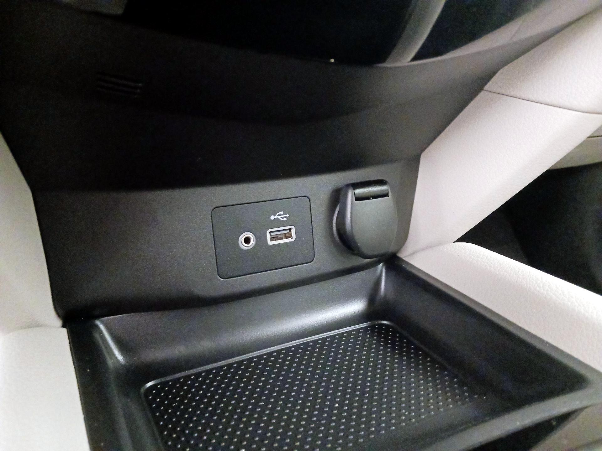 Thumbnail: 2020 Nissan Rogue Sport - 18