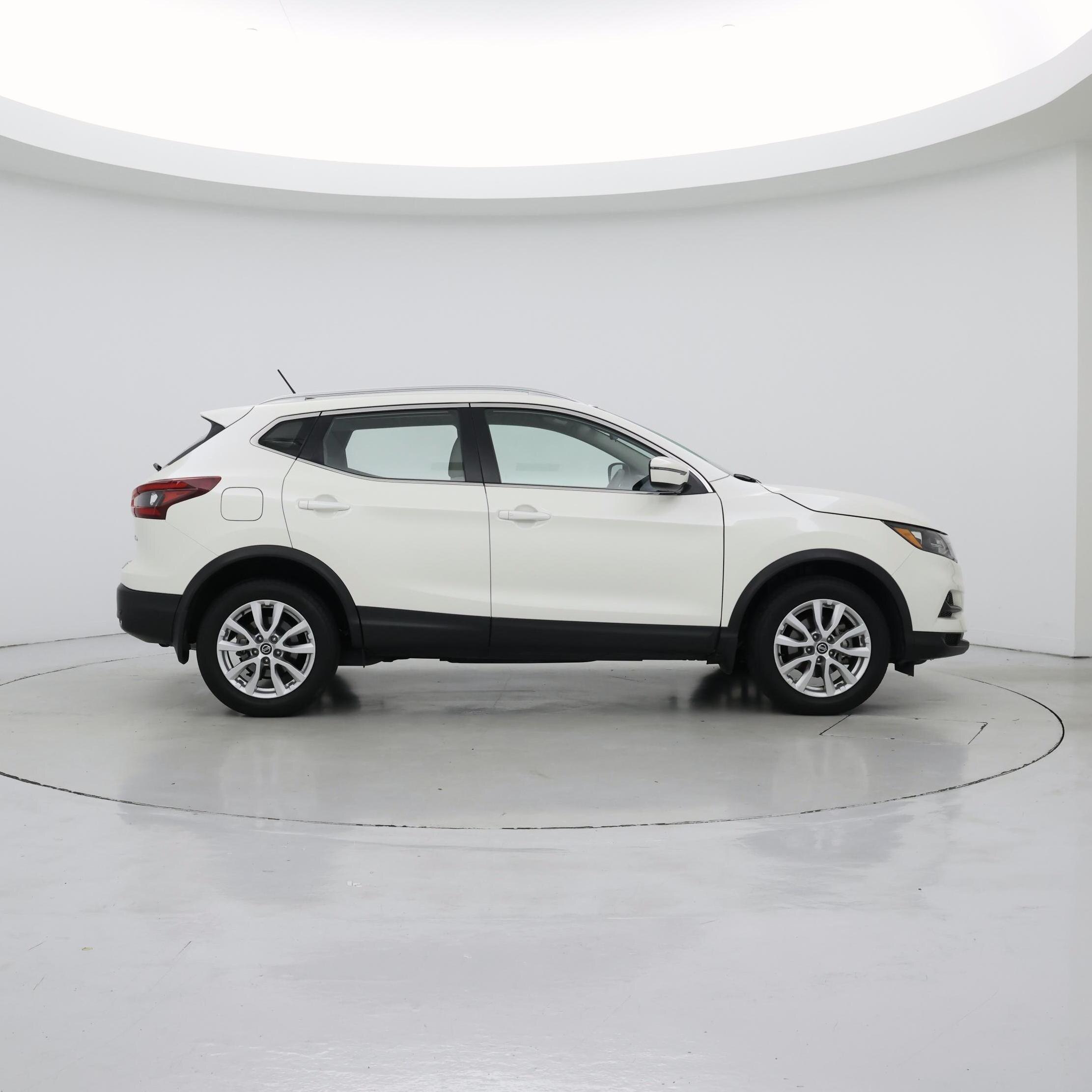 Thumbnail: 2020 Nissan Rogue Sport - 7