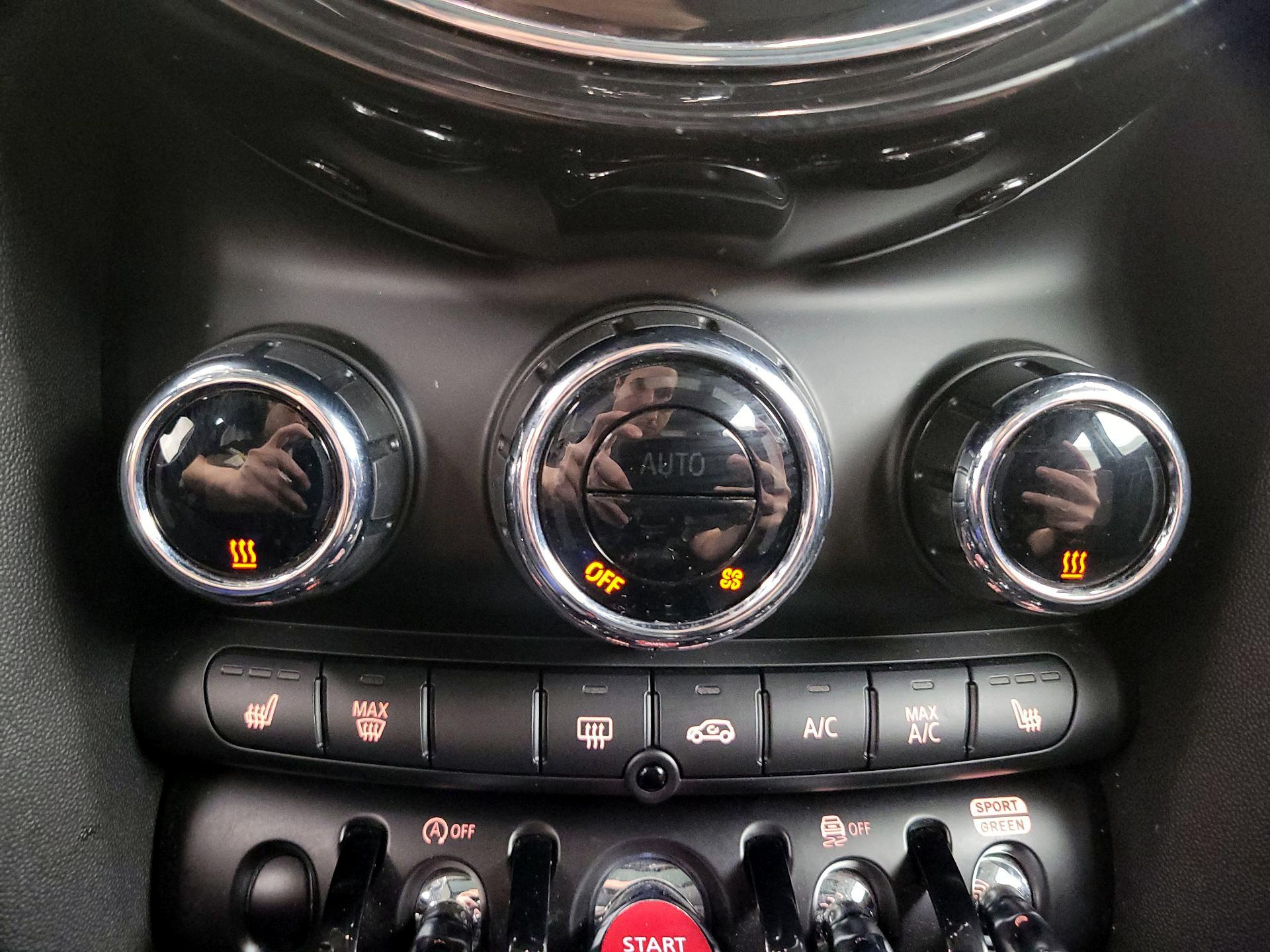 Thumbnail: 2023 MINI Cooper Hardtop - 16