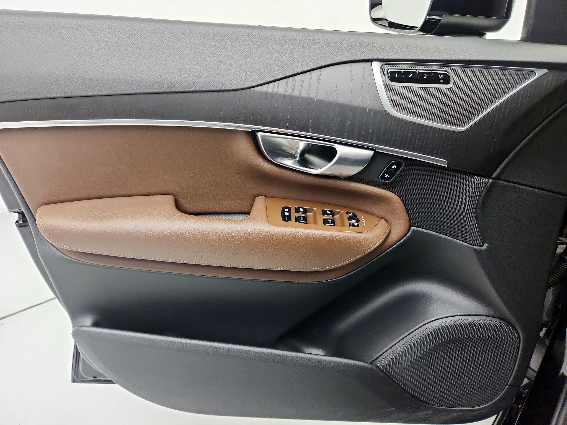 Thumbnail: 2020 Volvo XC90 - 12