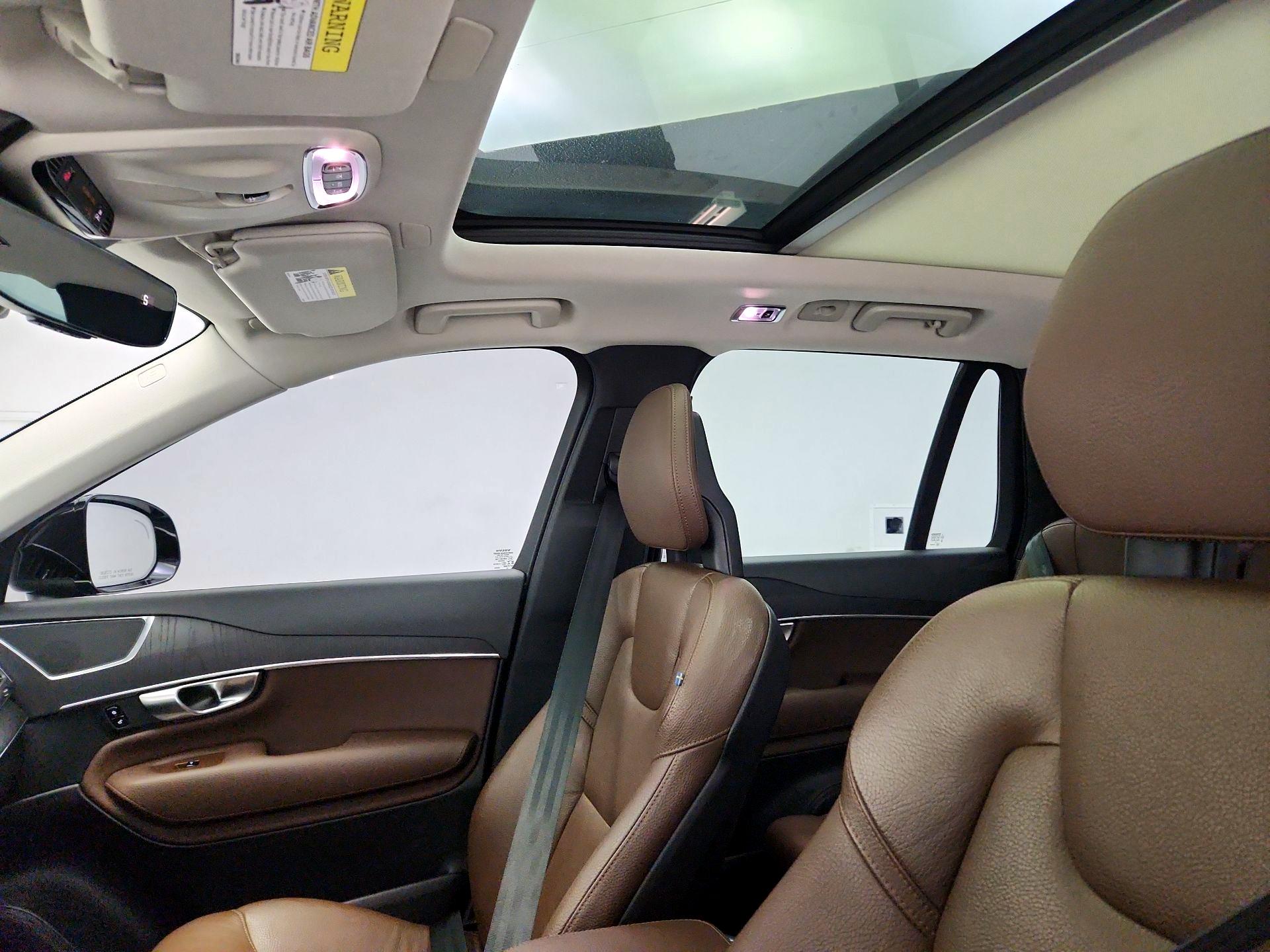 Thumbnail: 2020 Volvo XC90 - 20