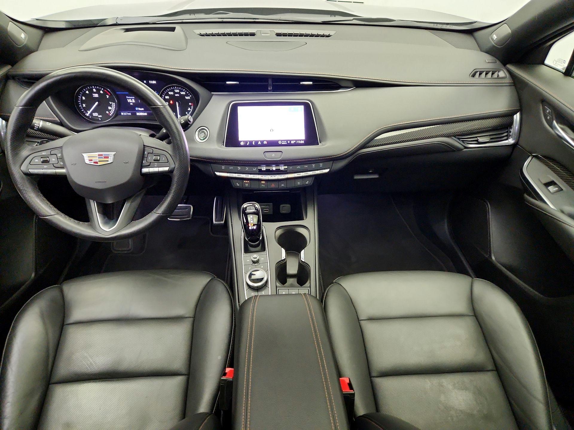 Thumbnail: 2023 Cadillac XT4 - 9