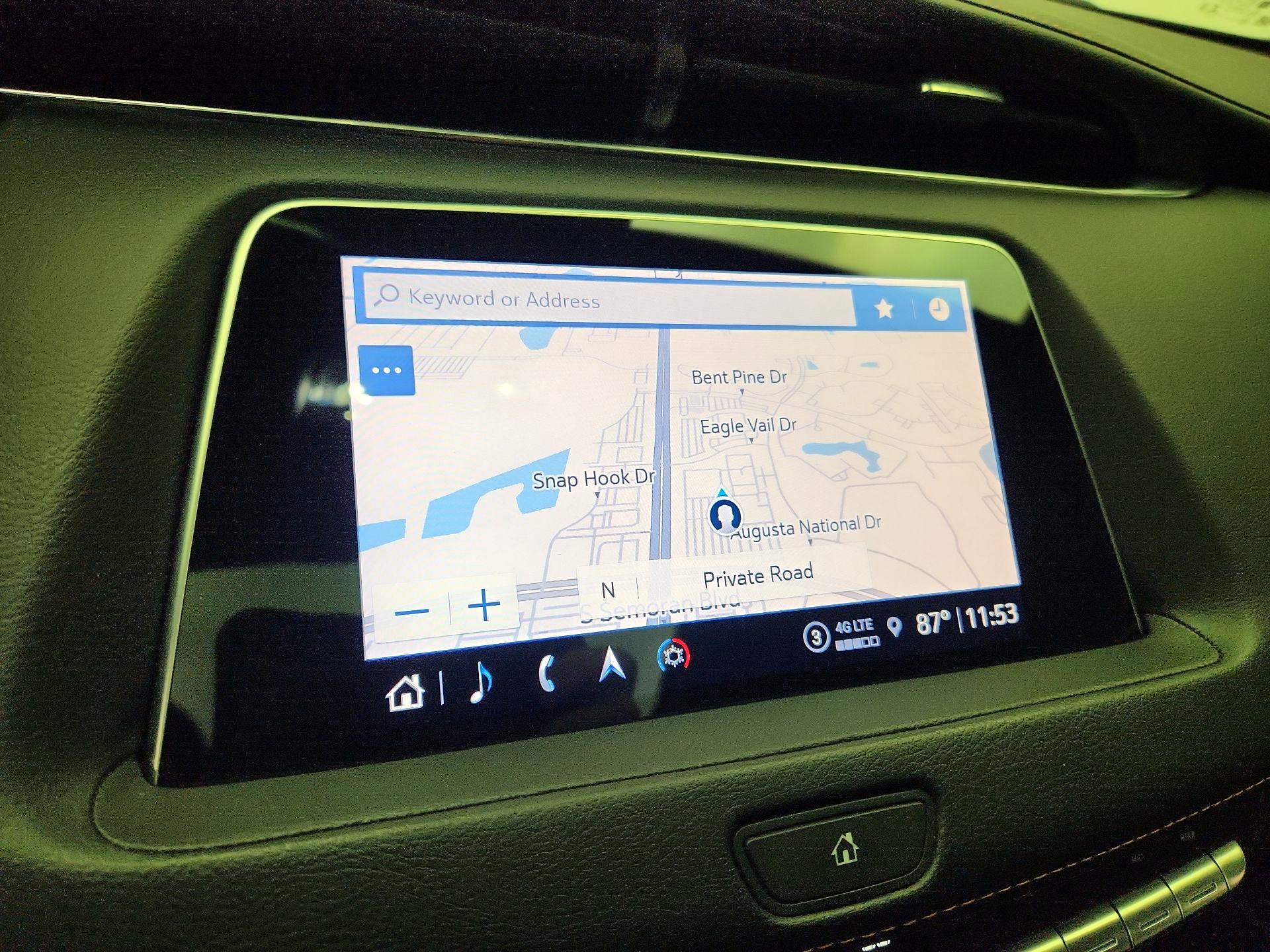 Thumbnail: 2023 Cadillac XT4 - 14