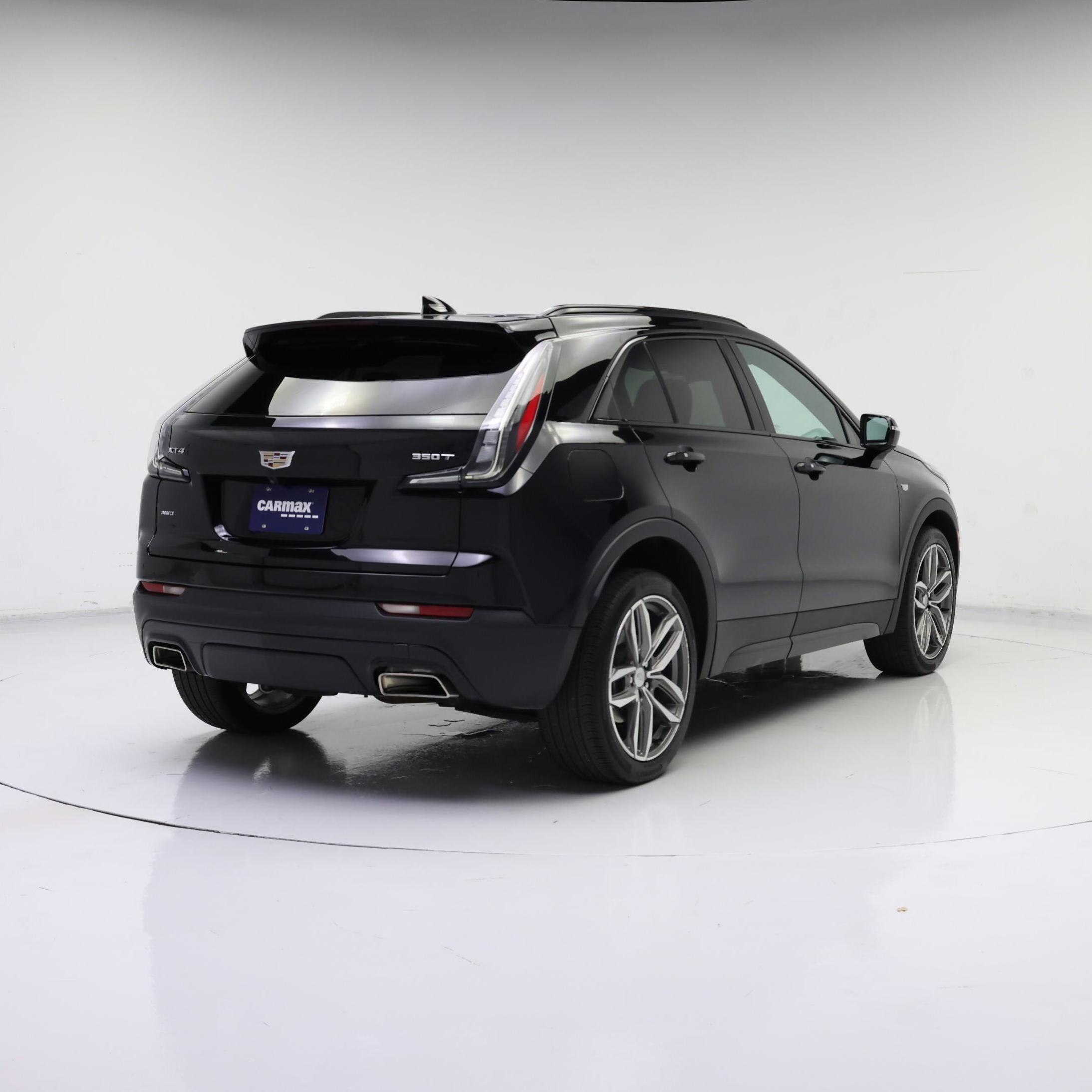 Thumbnail: 2023 Cadillac XT4 - 8