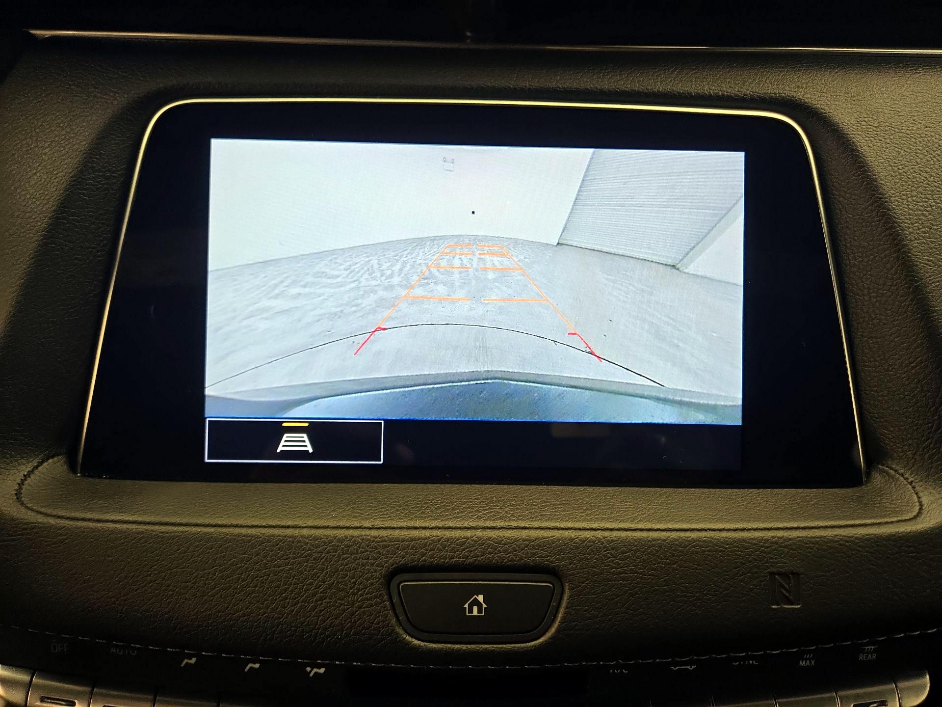 Thumbnail: 2021 Cadillac XT4 - 14