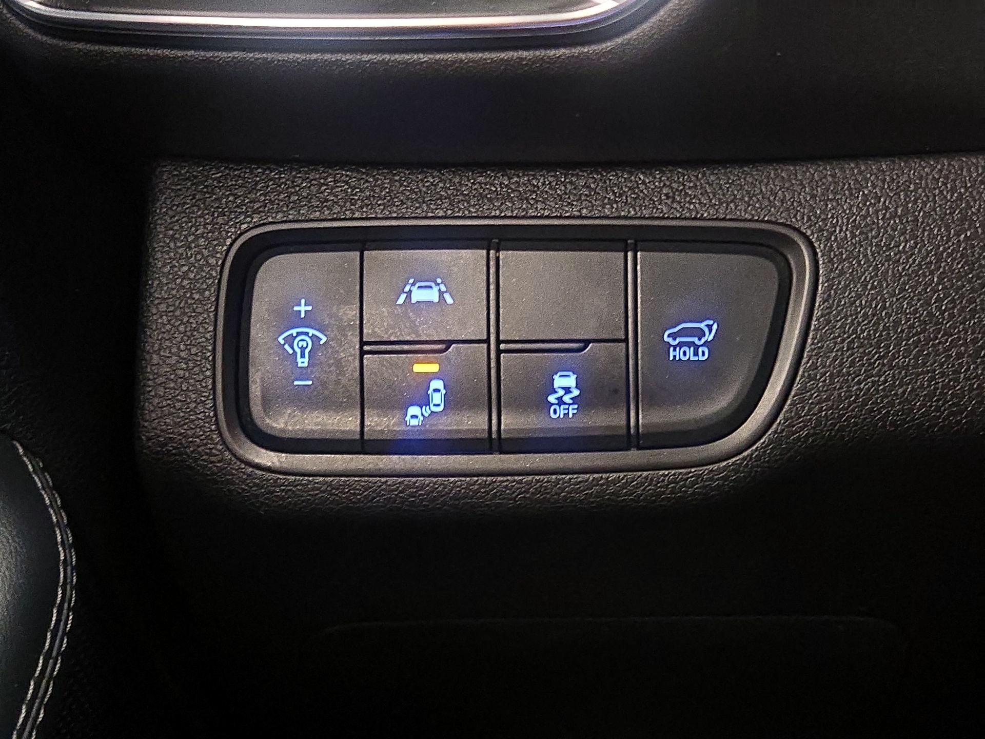 Thumbnail: 2020 Hyundai Santa Fe - 13